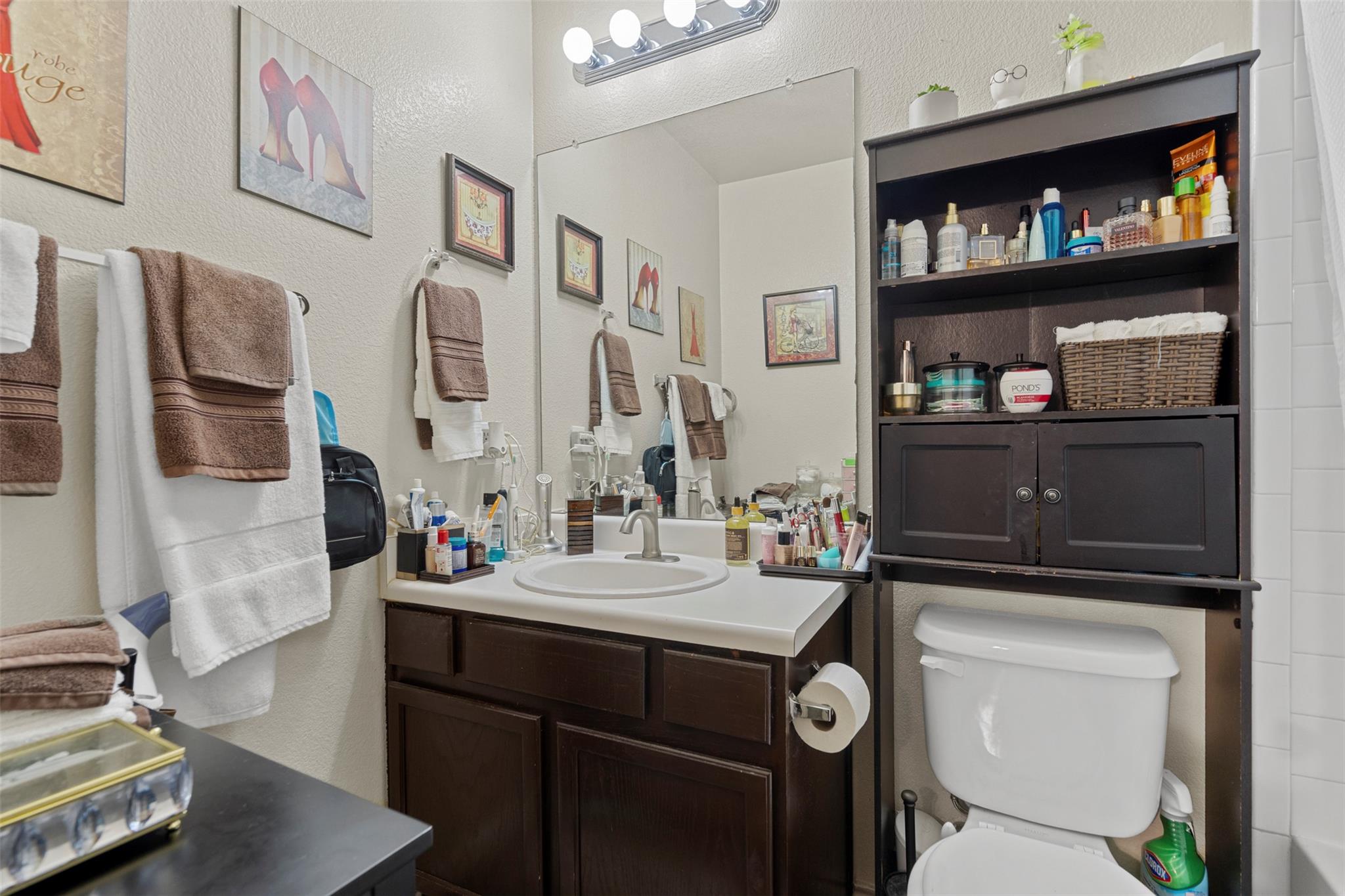 1000 Christopher Dr #b Property Photo 15