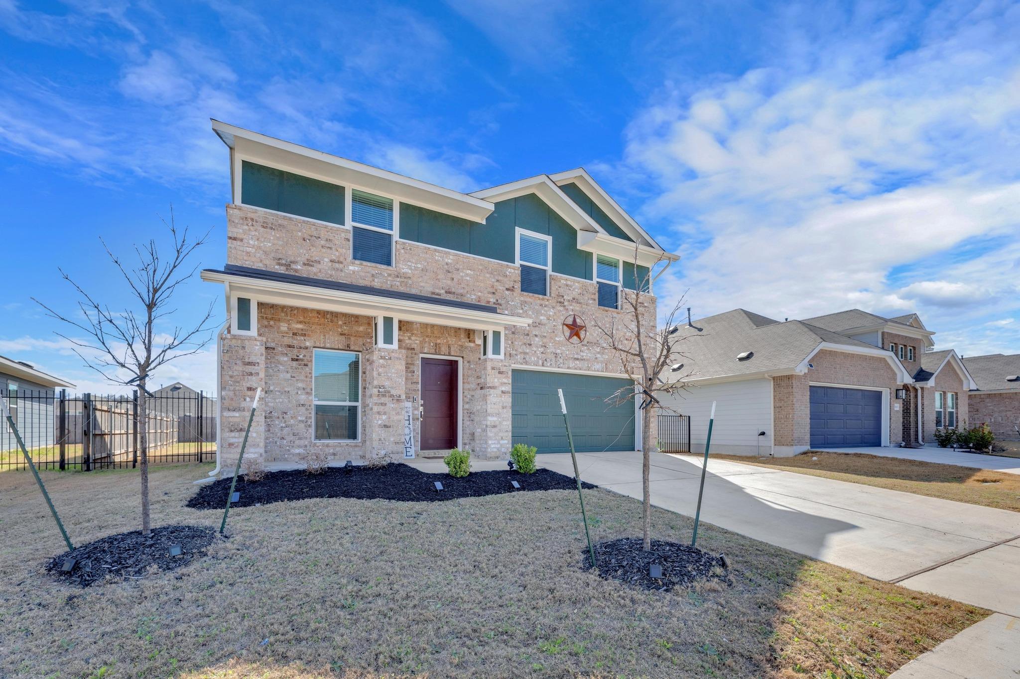 7611 Sparkling Light Dr Property Photo