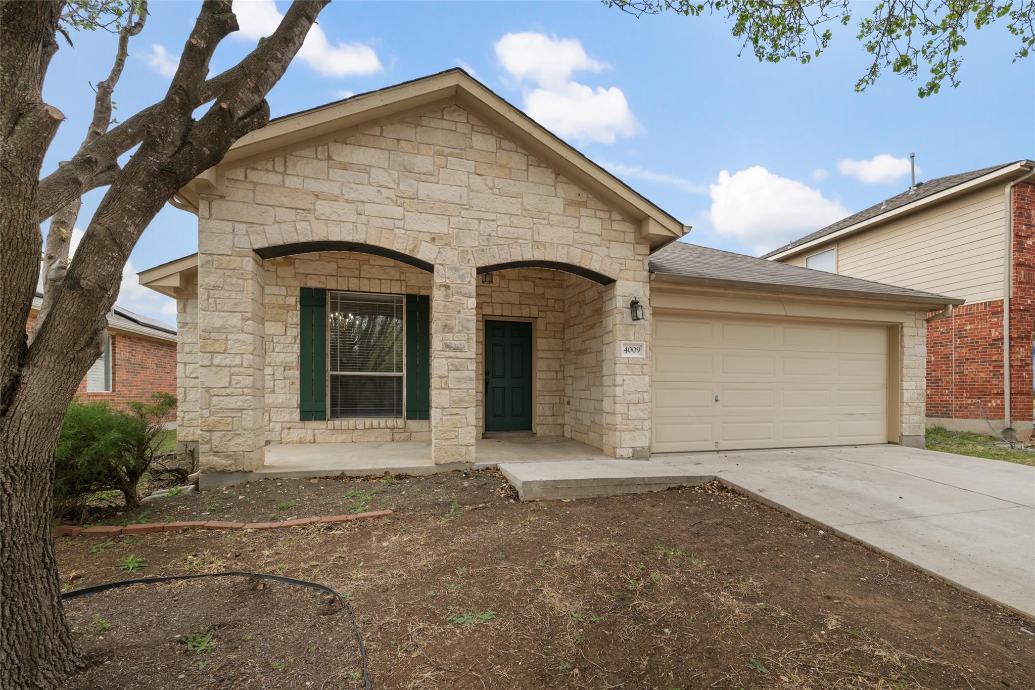 4009 Veiled Falls Dr Property Photo