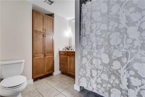 711 W 26th St #707 Property Photo 10
