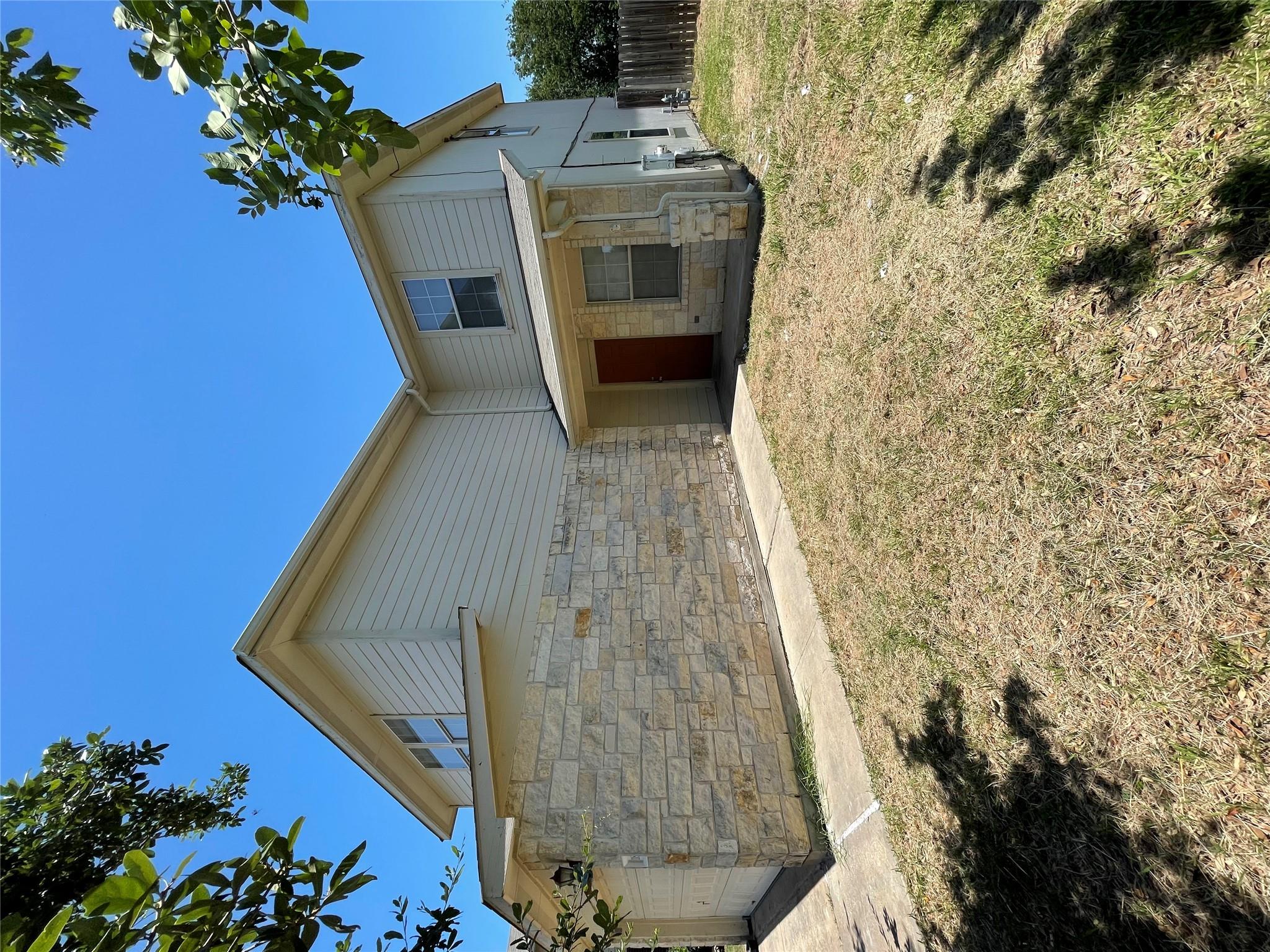 11816 Plains Valley Dr Property Photo 2