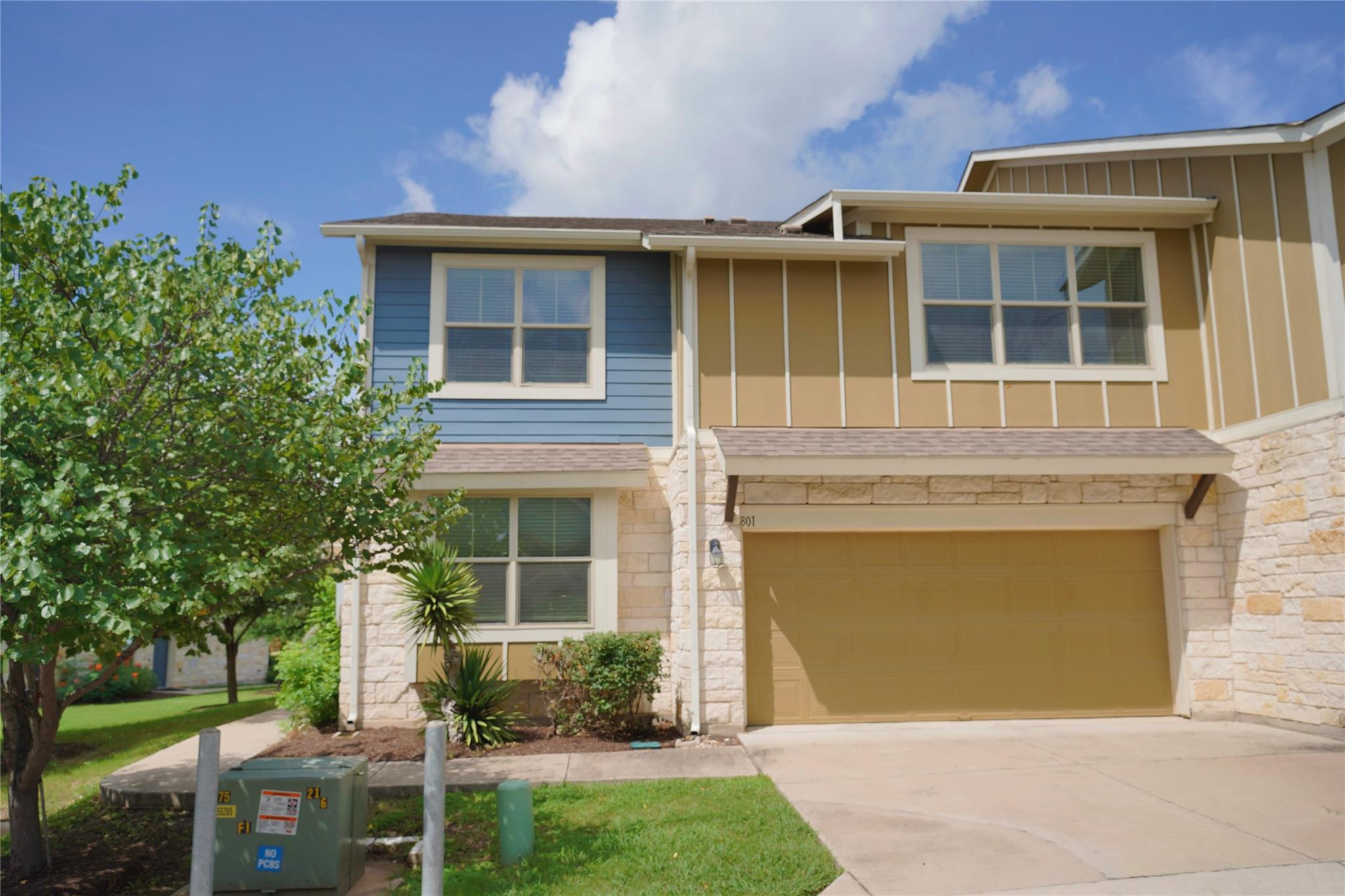 516 E Slaughter Ln #801