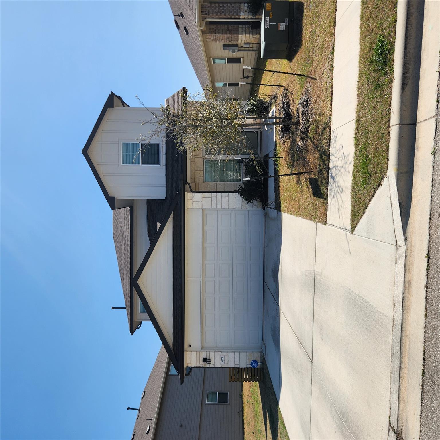 709 Aster Pl Property Photo
