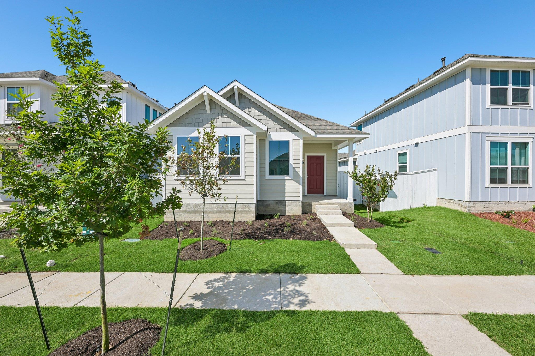 154 Daylily Dr Property Photo 1