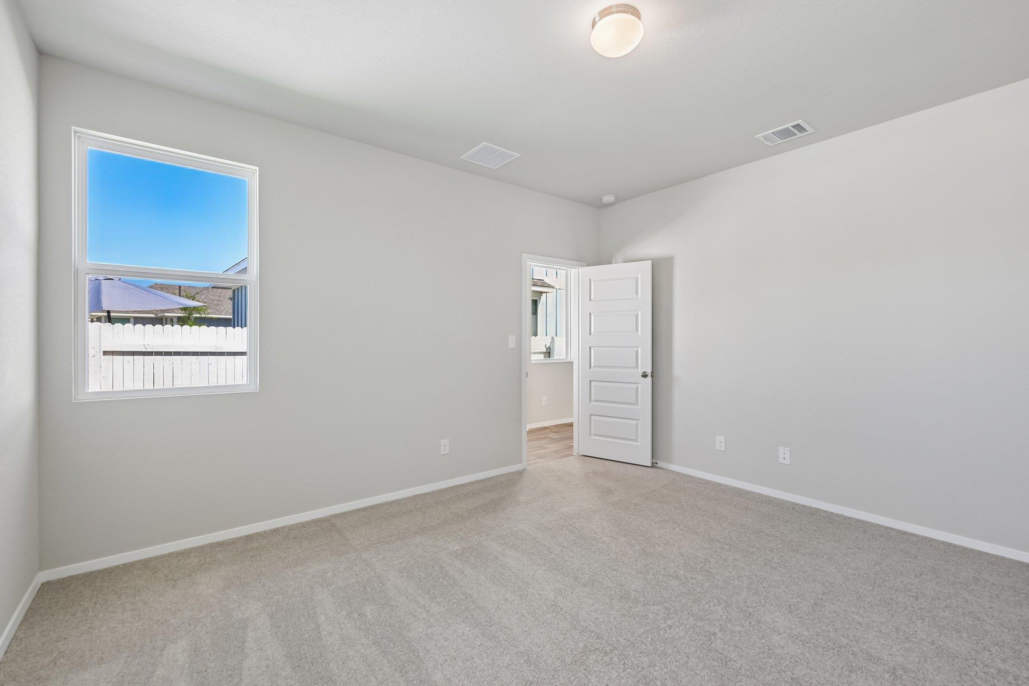 154 Daylily Dr Property Photo 15