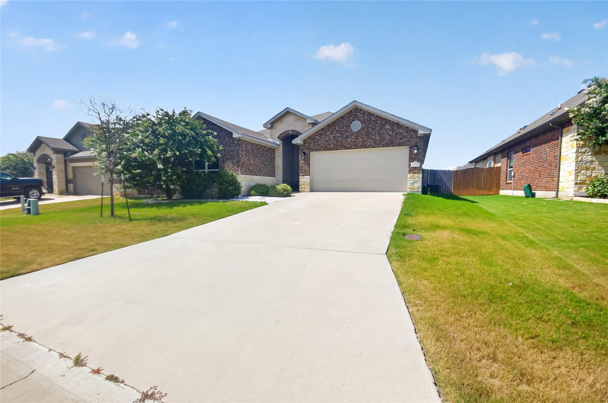 7307 Rosado Dr Property Photo 2