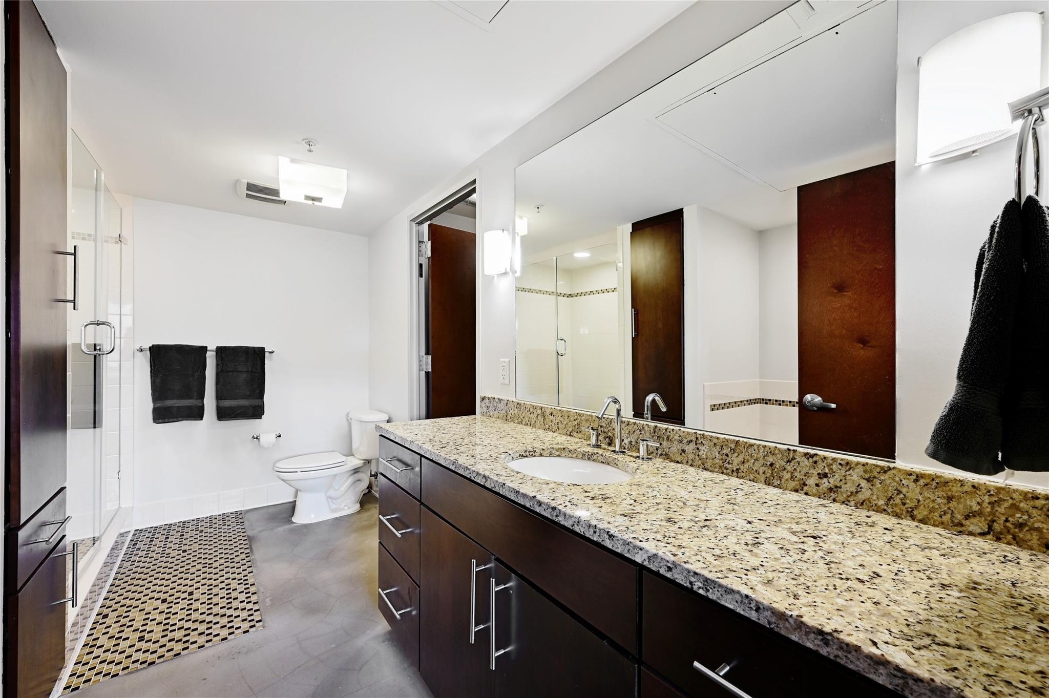 800 Brazos St #705 Property Photo 17