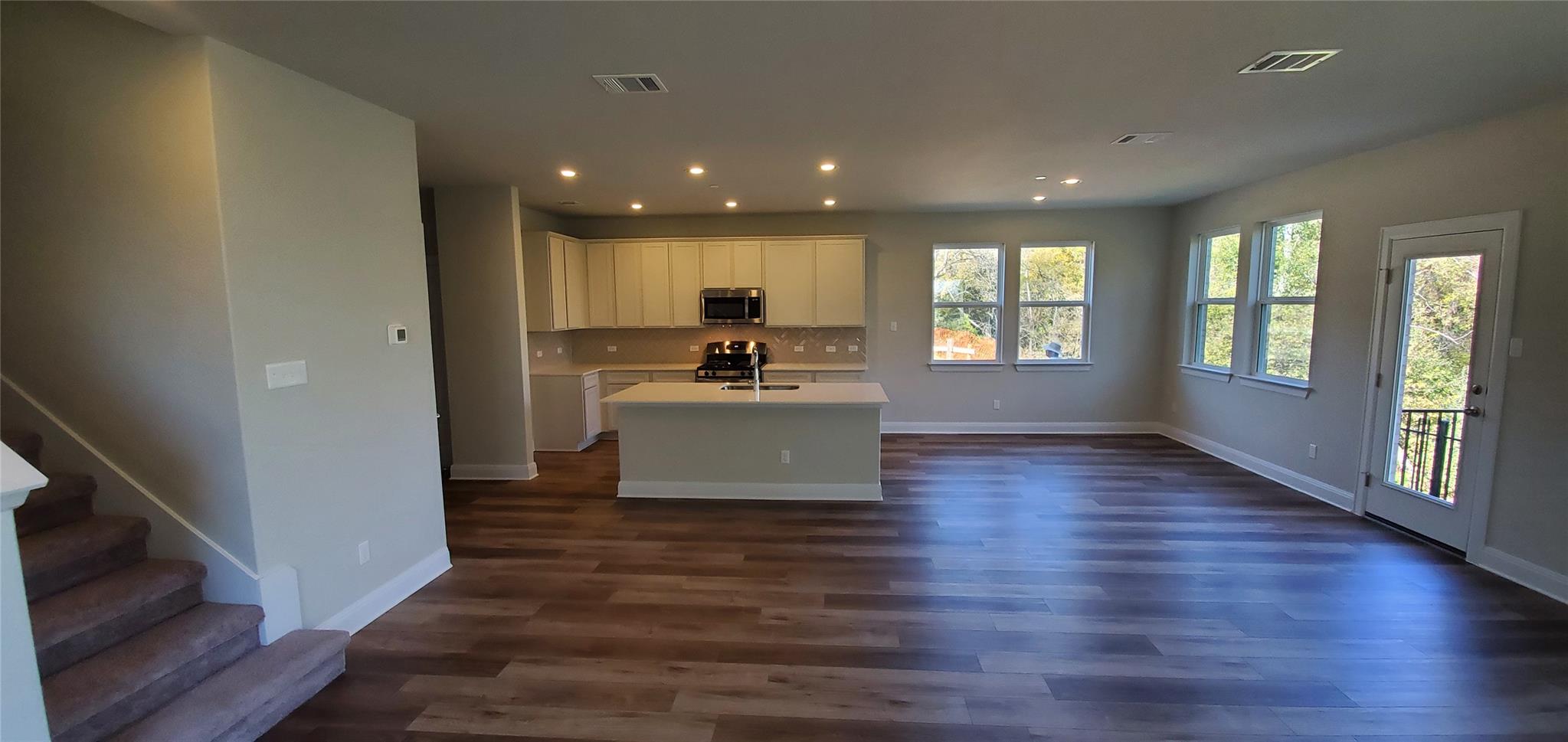 2800 Joe Dimaggio Blvd #63 Property Photo 3
