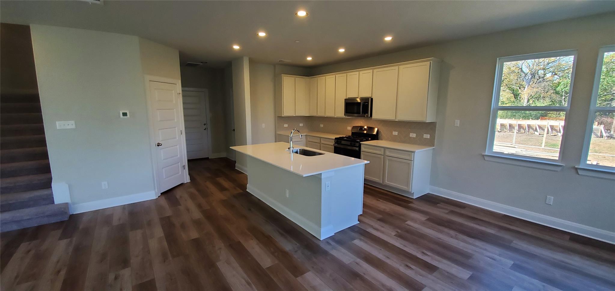 2800 Joe Dimaggio Blvd #63 Property Photo 4
