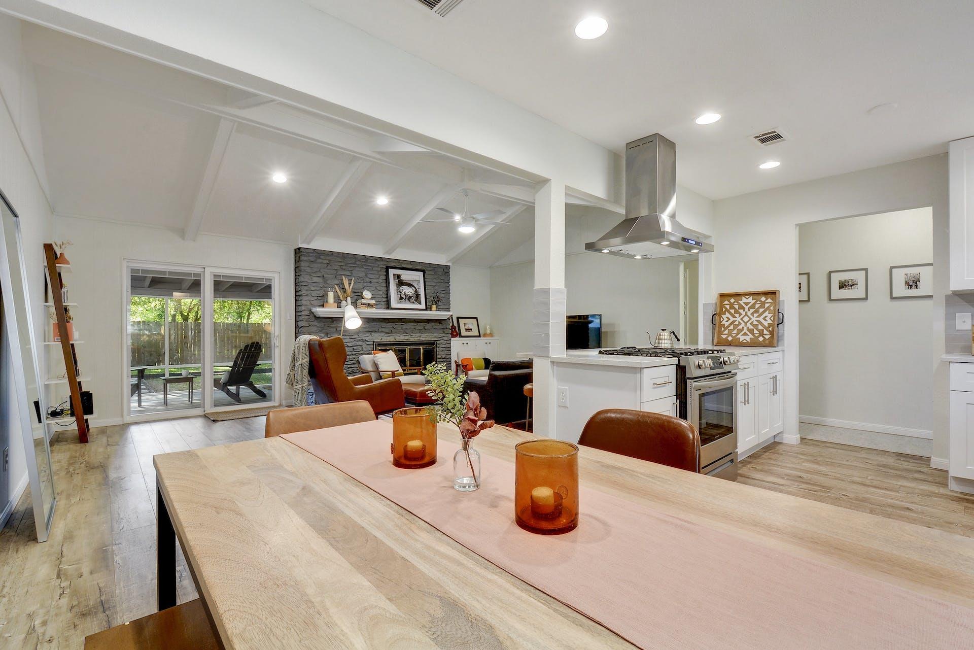 10603 Golden Quail Dr Property Photo 6