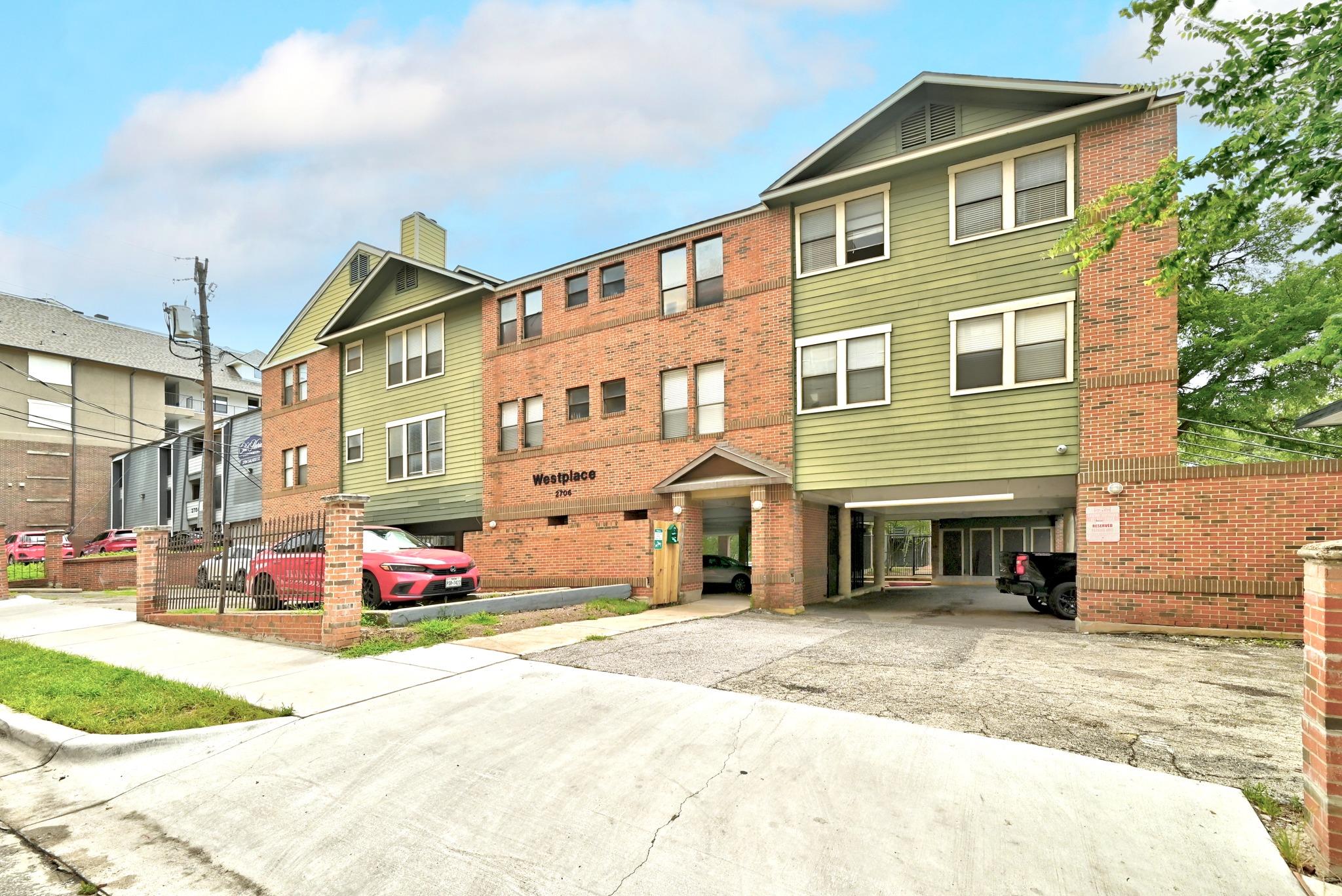 2706 Salado St #305 Property Photo 1