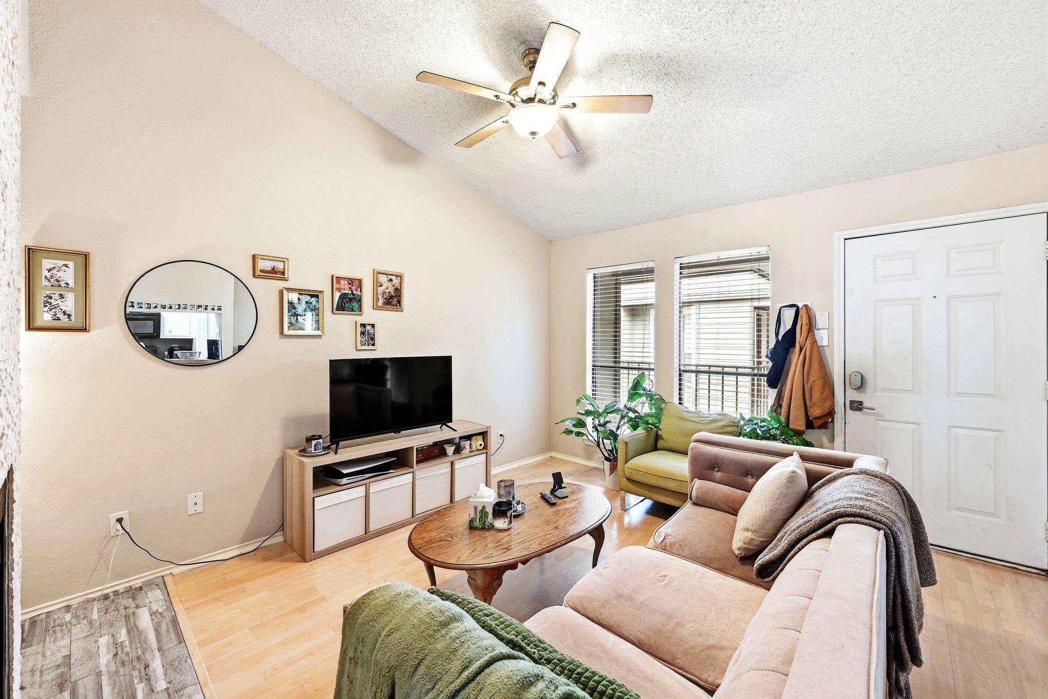 2706 Salado St #305 Property Photo 5