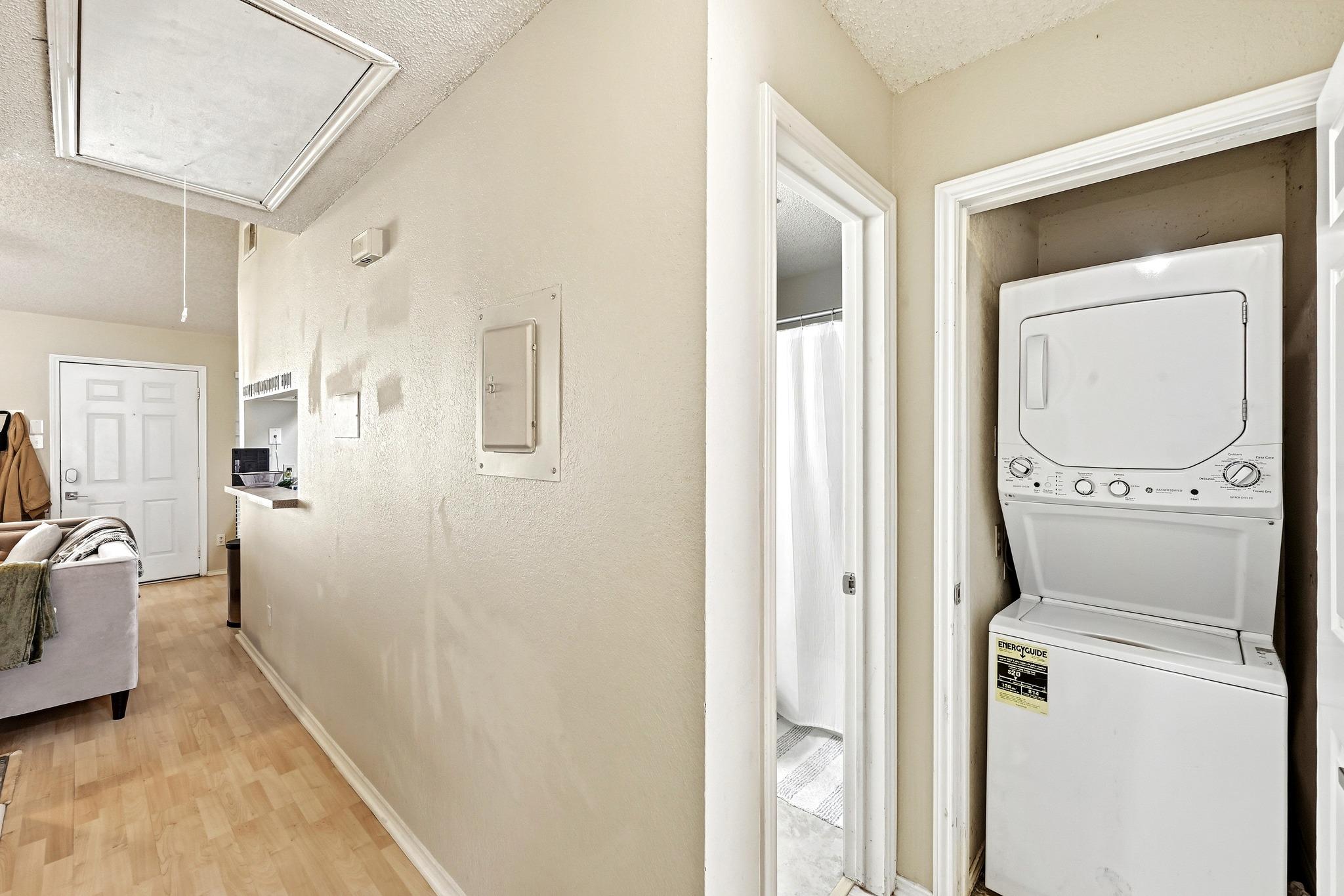2706 Salado St #305 Property Photo 12