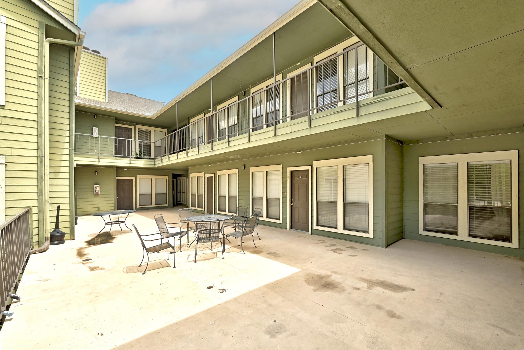 2706 Salado St #305 Property Photo 23