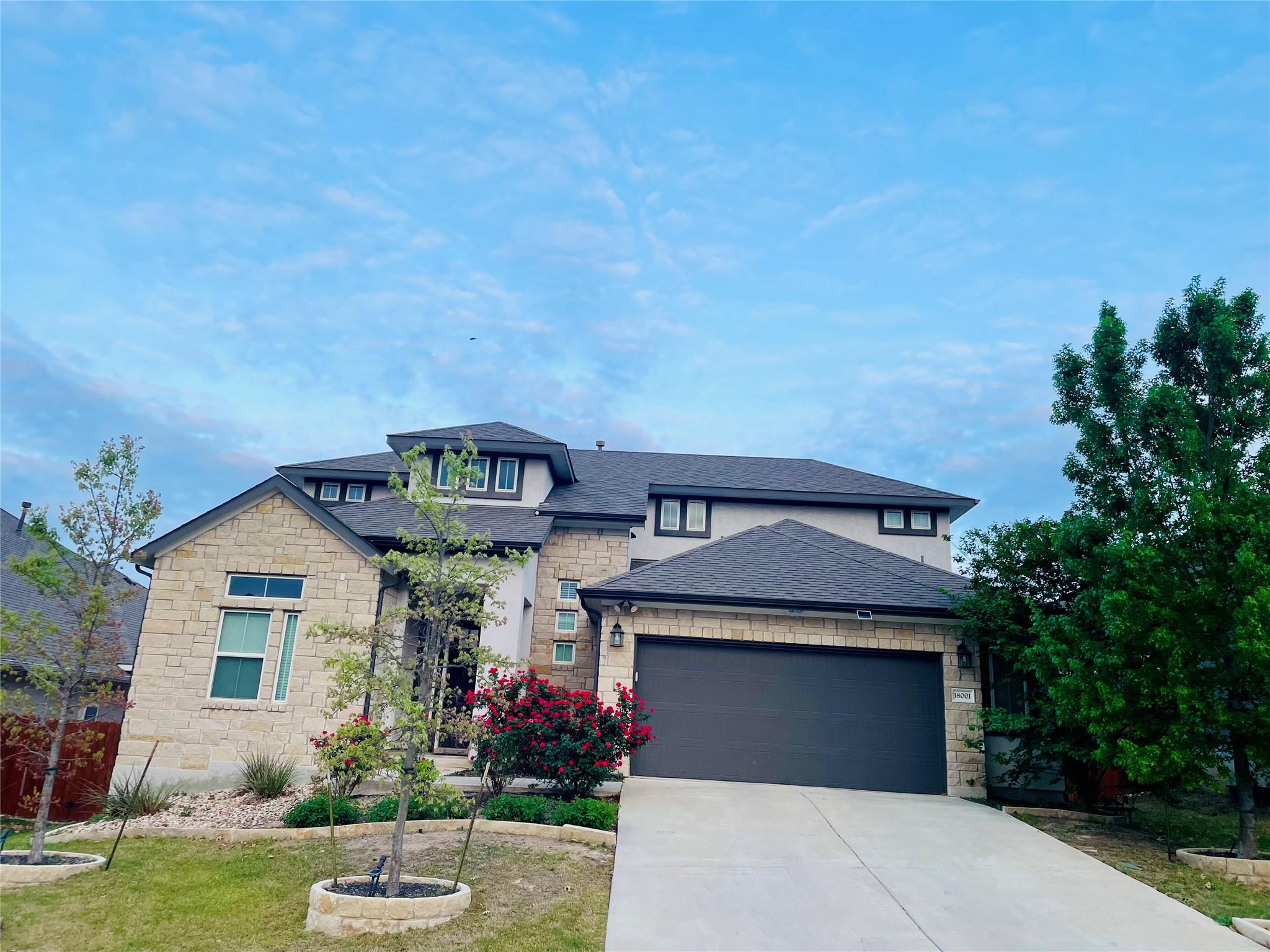 18001 Dufour Dr Property Photo 2