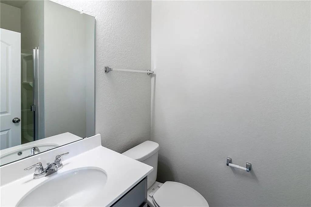1525 Cliffbrake Way Property Photo 11