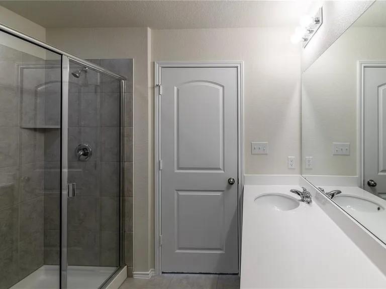 1525 Cliffbrake Way Property Photo 17