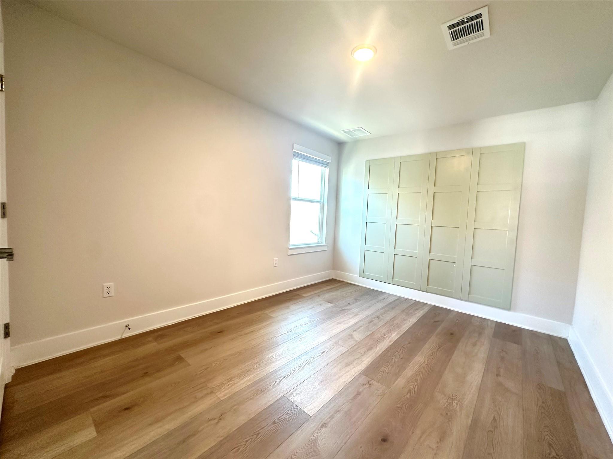 15701 Ellinger Dr Property Photo 18