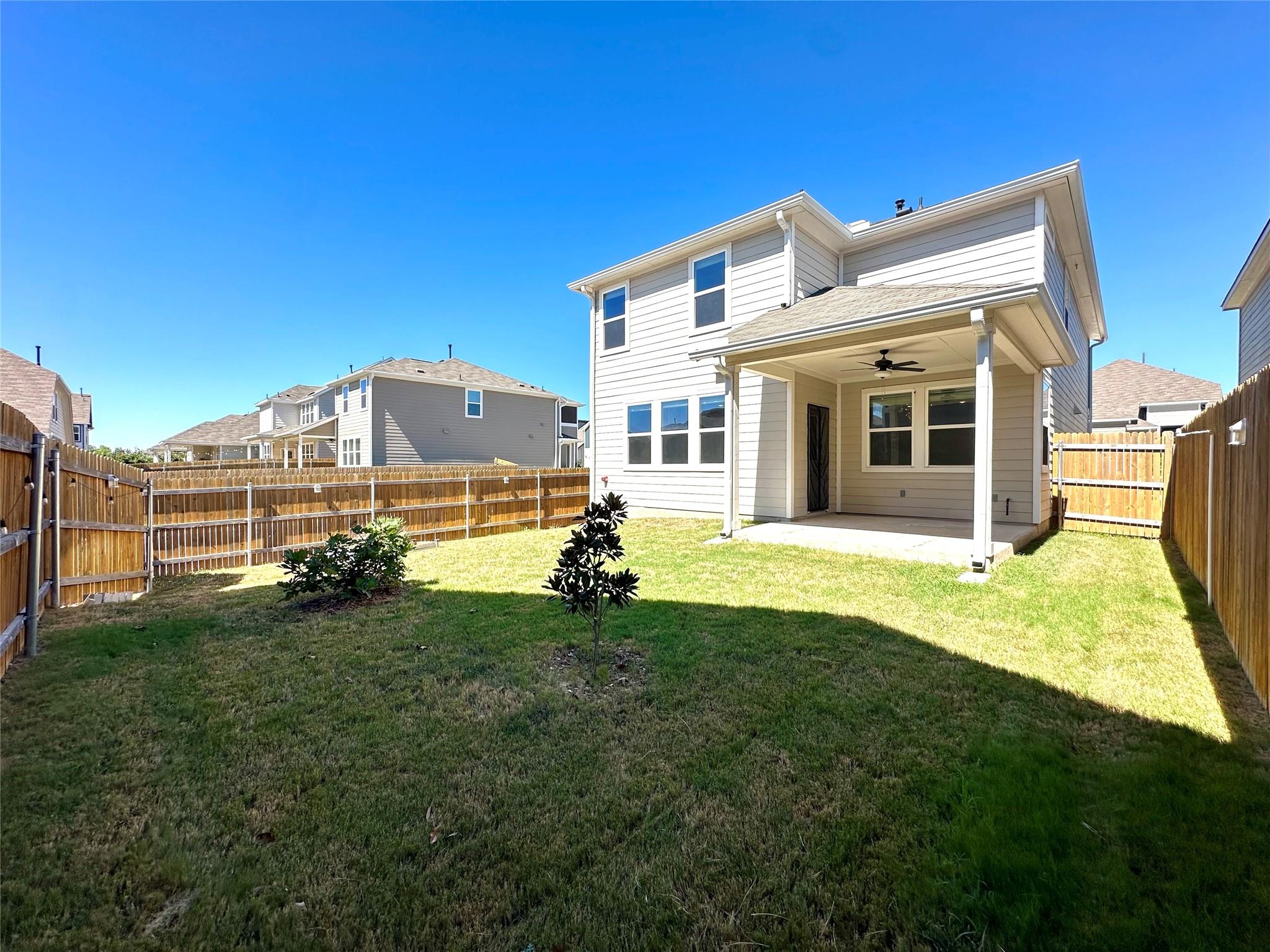 15701 Ellinger Dr Property Photo 21
