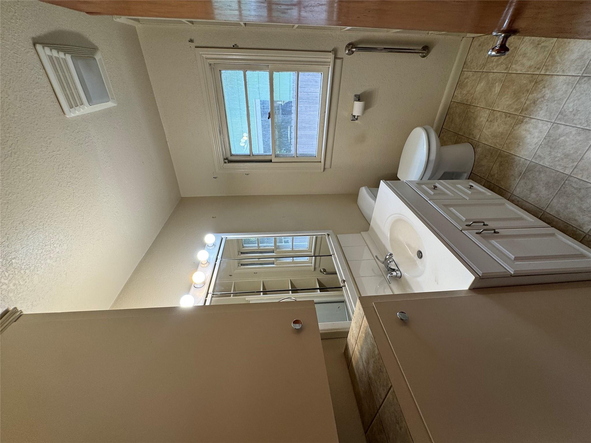 509 Whitehead St Property Photo 19