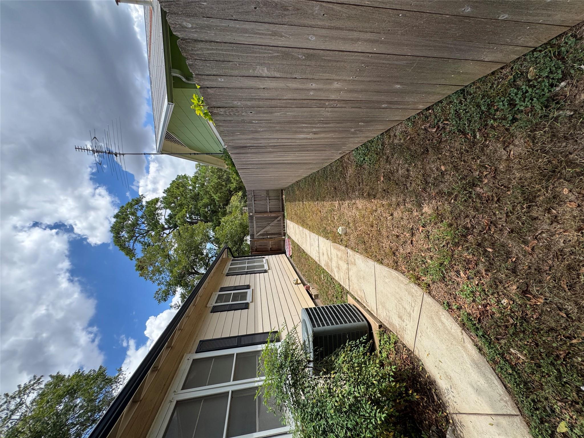 509 Whitehead St Property Photo 23