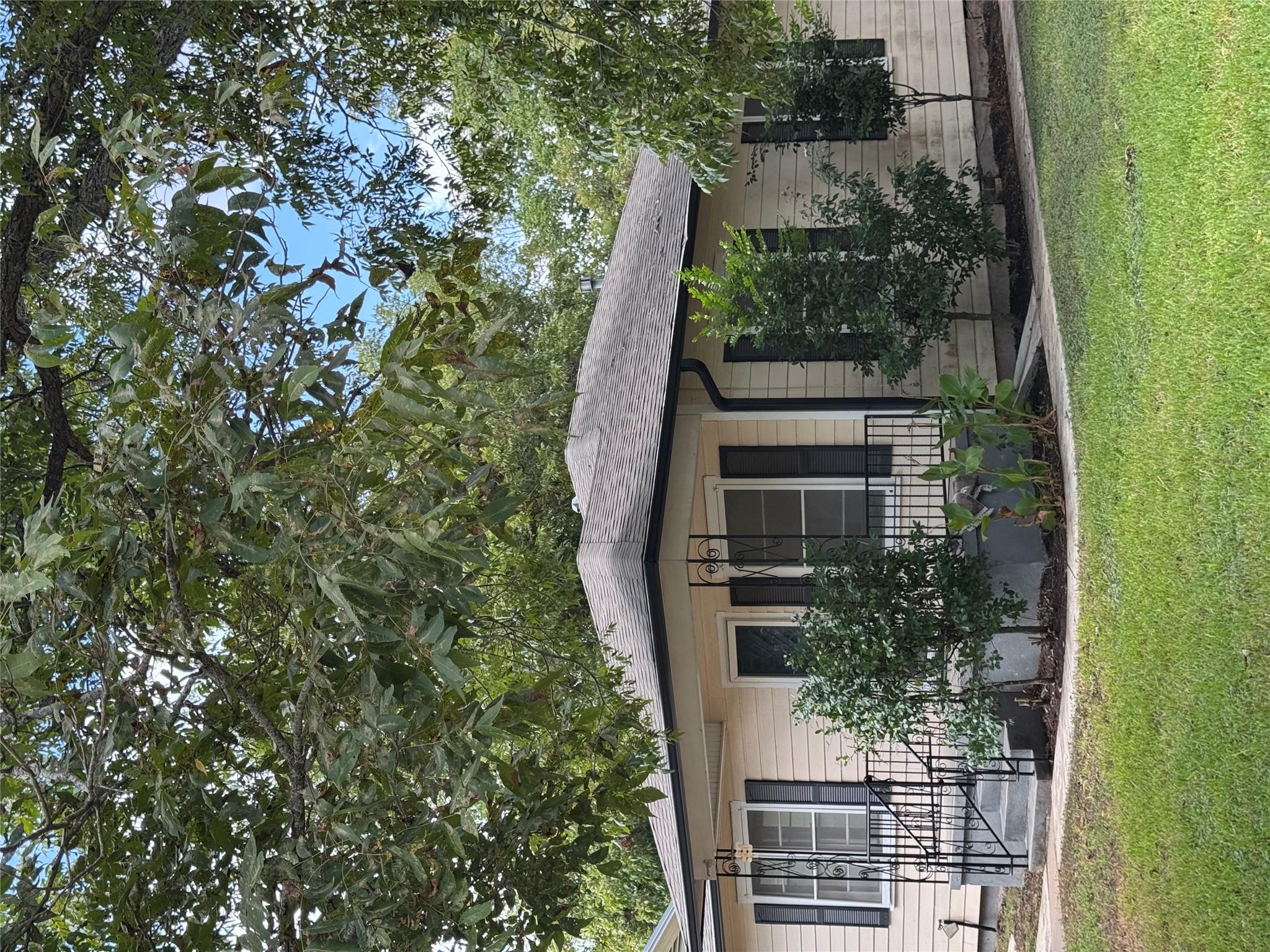 509 Whitehead St Property Photo 24