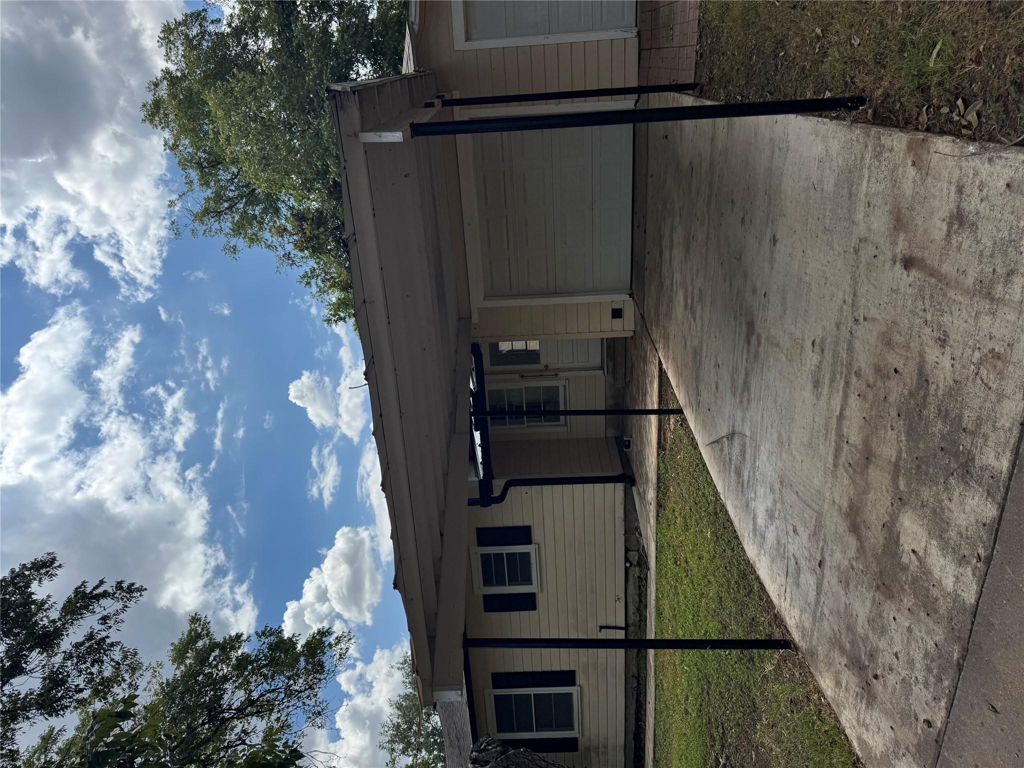 509 Whitehead St Property Photo 25