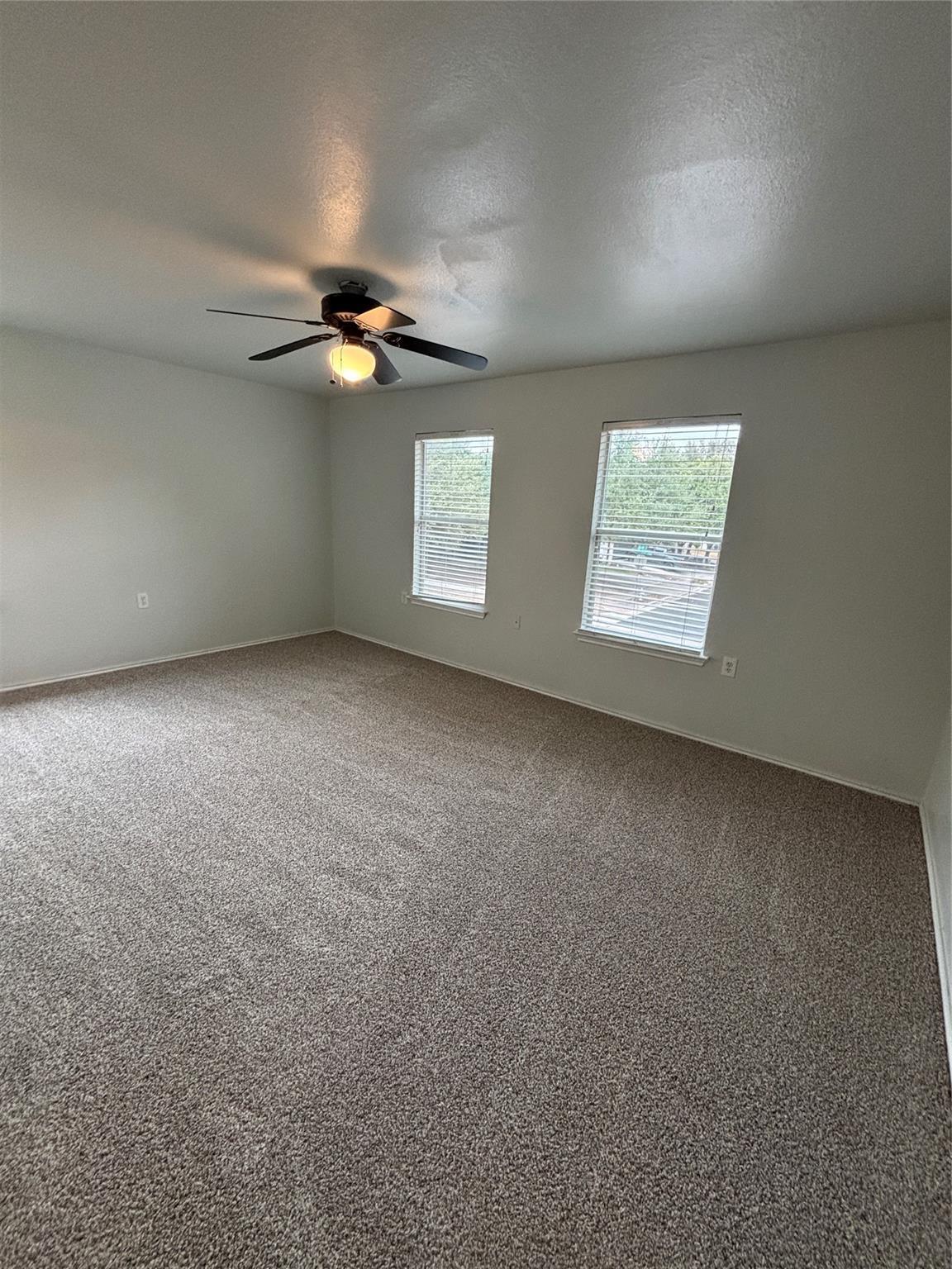 5504 Steven Creek Way Property Photo 13