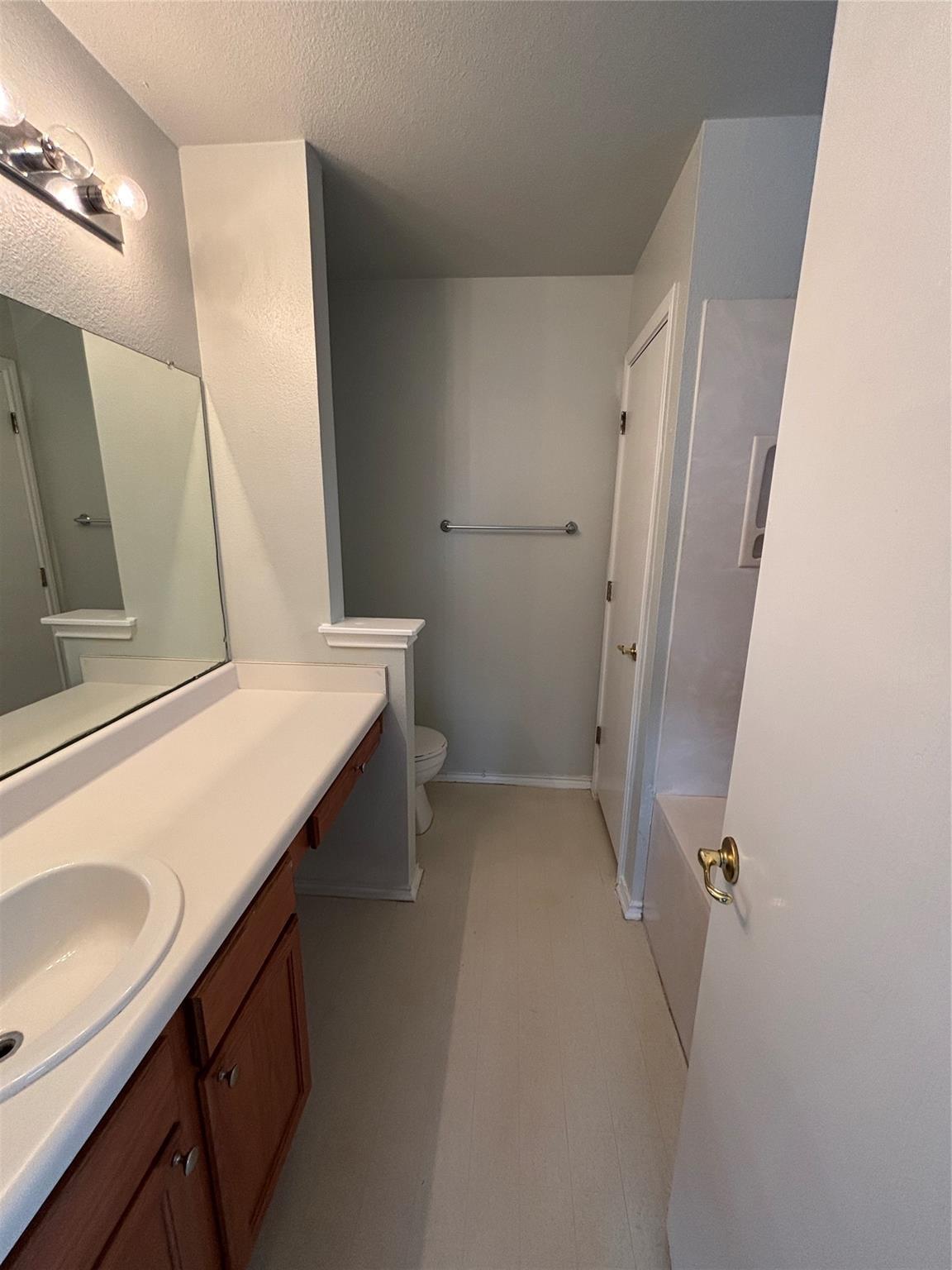 5504 Steven Creek Way Property Photo 15