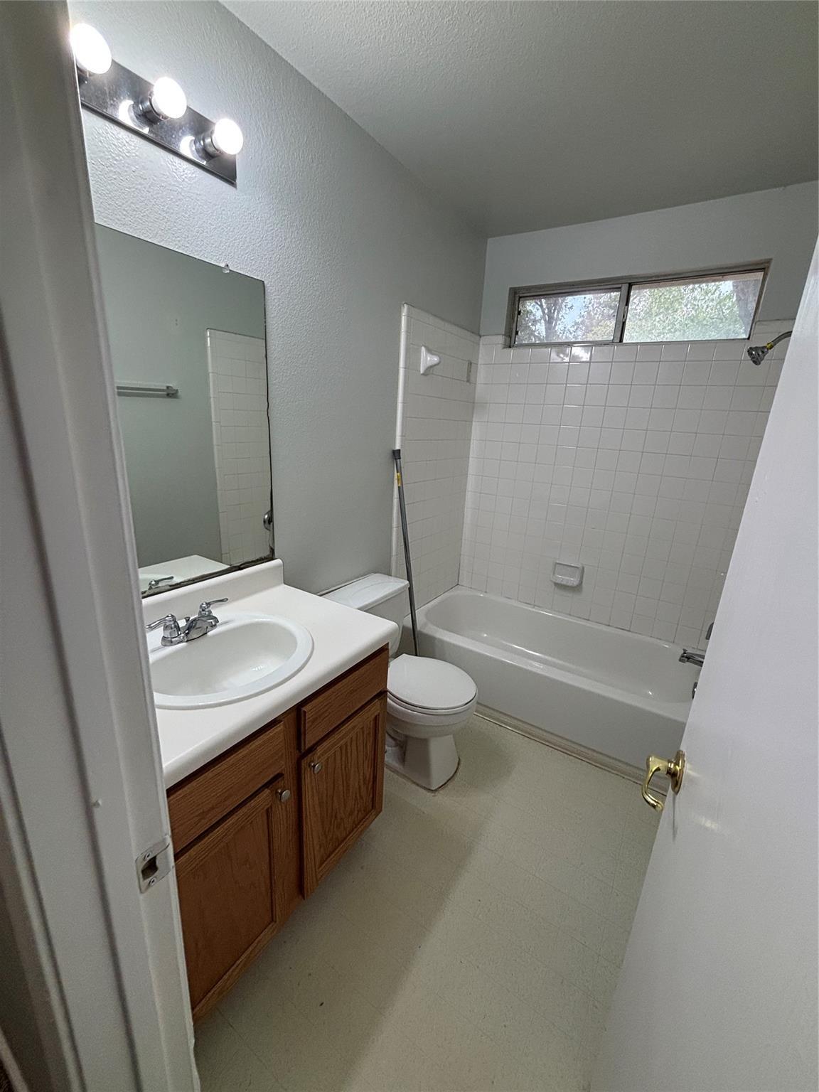 5504 Steven Creek Way Property Photo 19