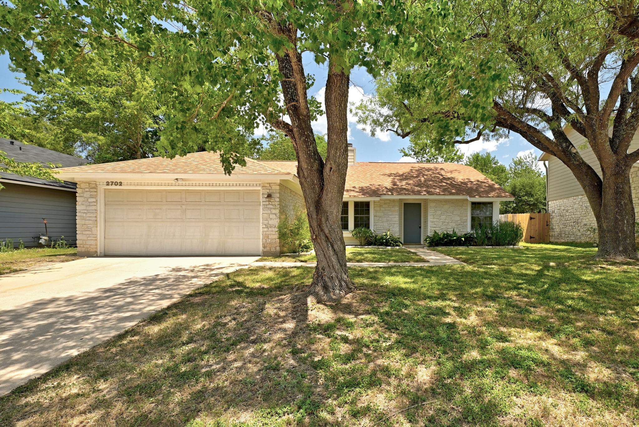 2702 Goldbridge Dr Property Photo 1