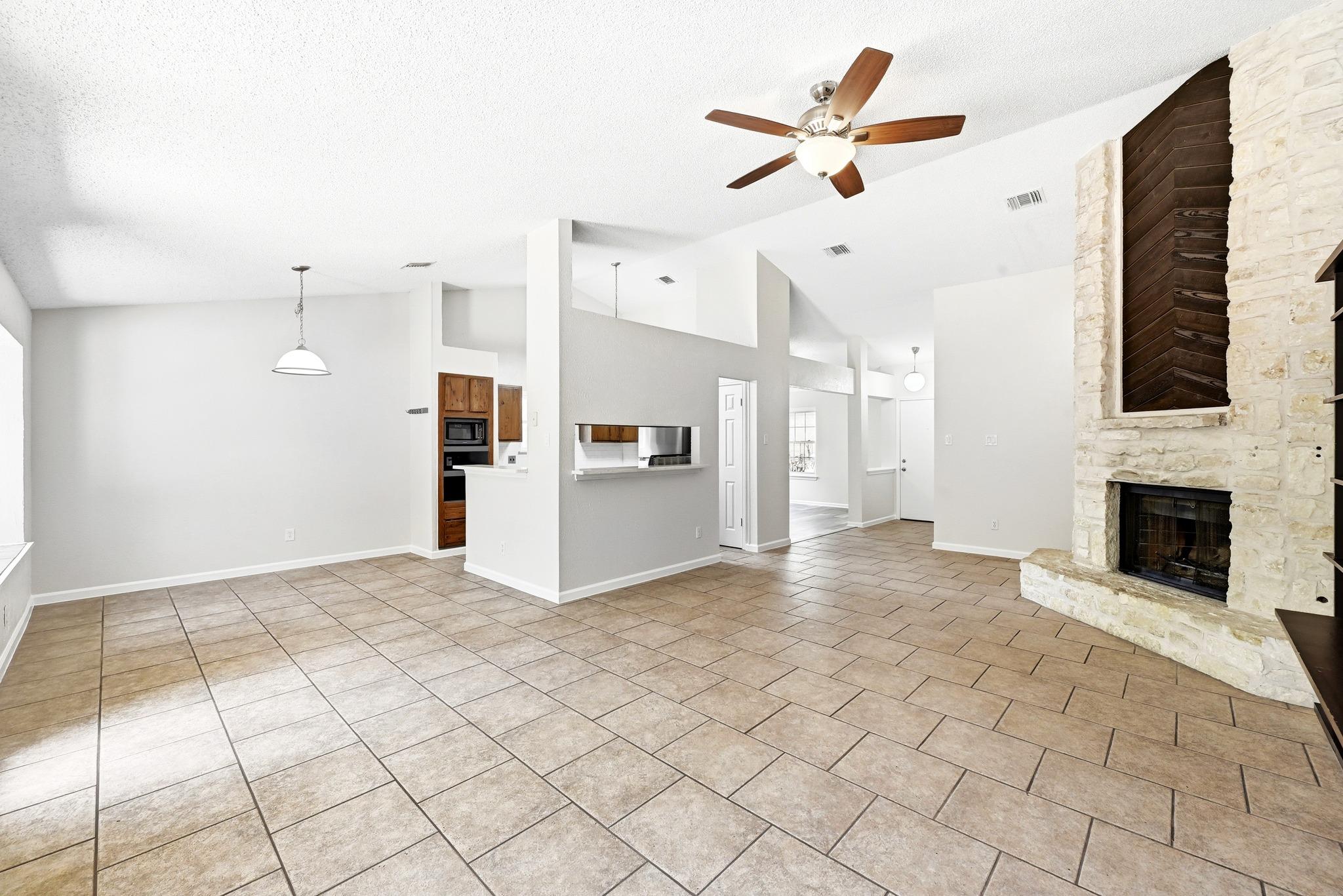 2702 Goldbridge Dr Property Photo 7