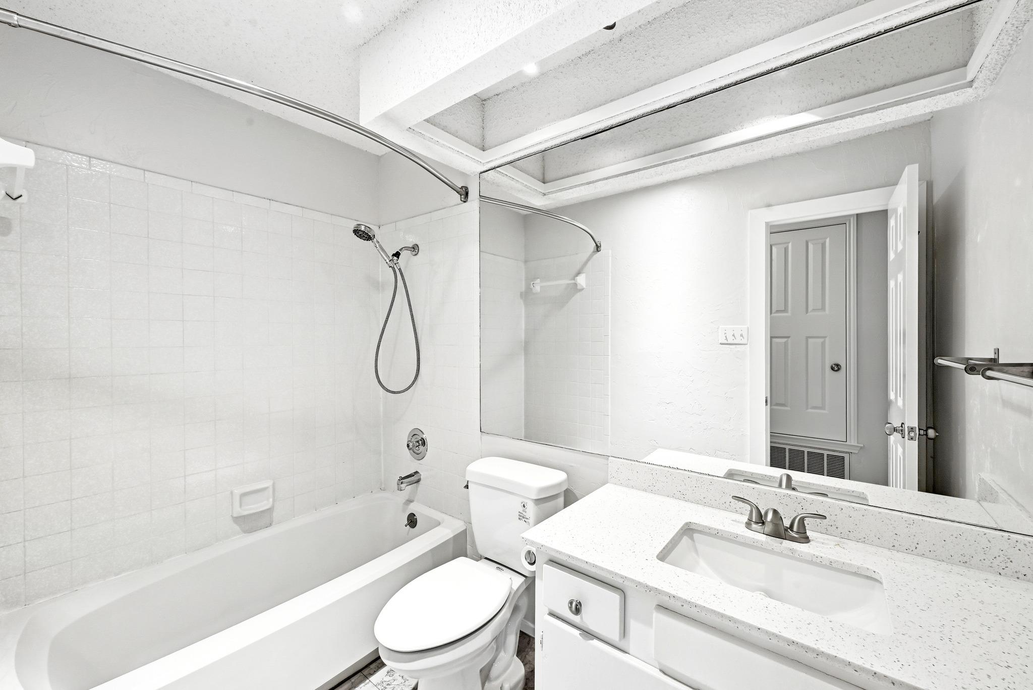 2702 Goldbridge Dr Property Photo 22