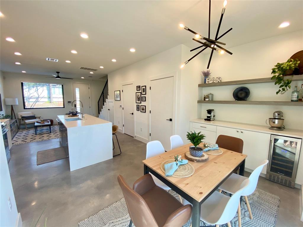 2411 Santa Rosa St B Property Photo 6