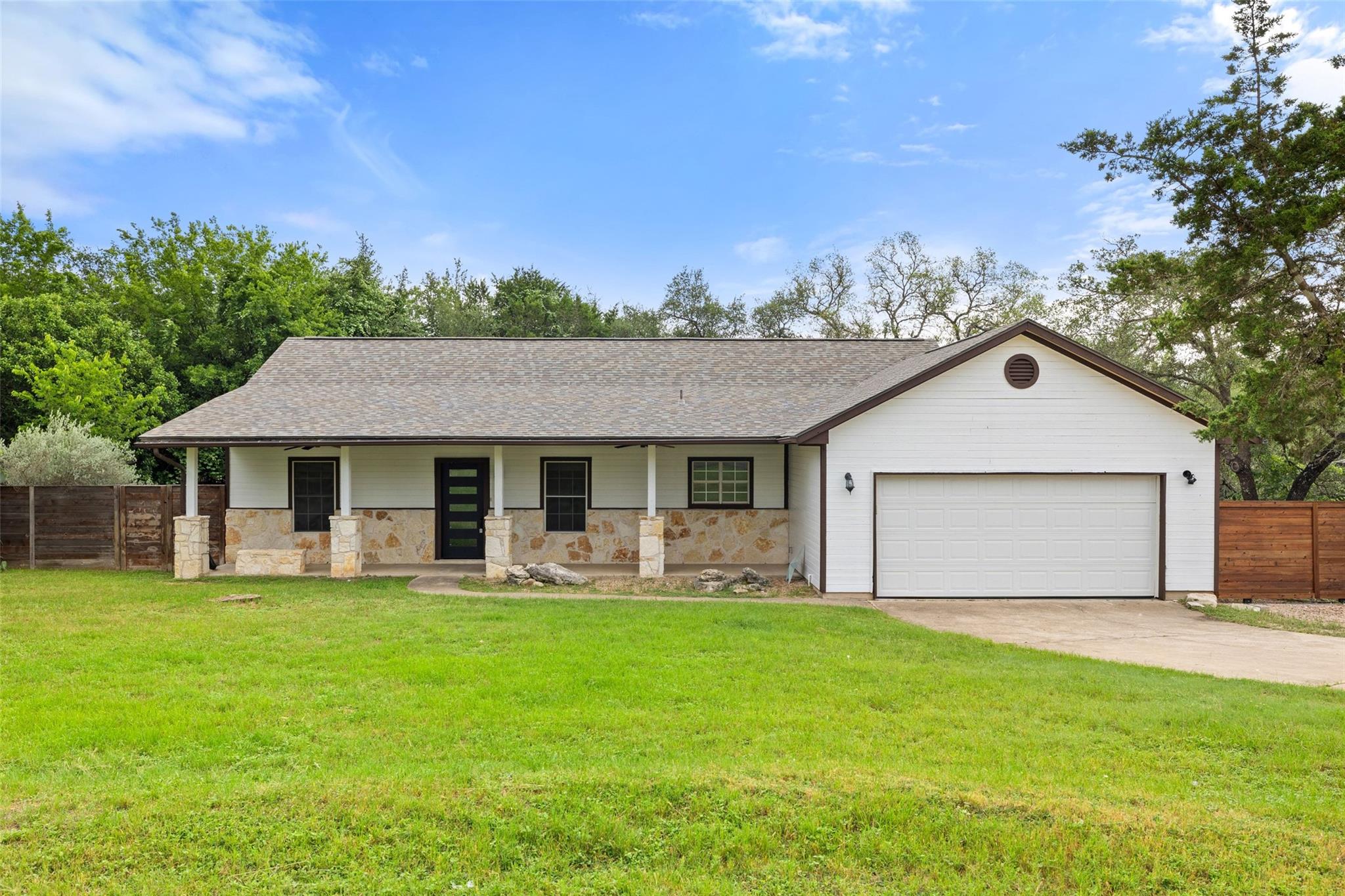 1301 S Quinlan Park Rd Property Photo 1