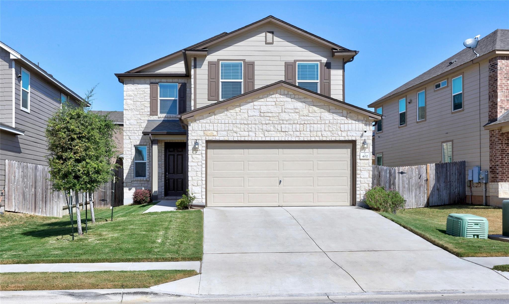 402 Lynwood Gold Way Property Photo 1