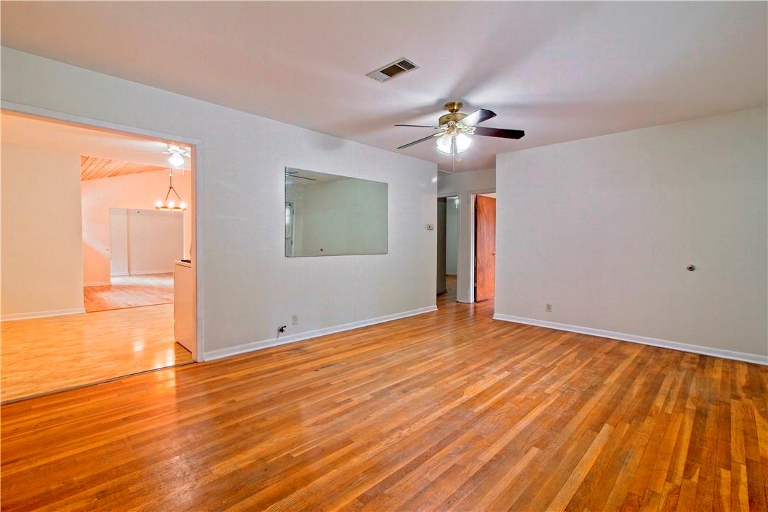 1253 S Austin Ave Property Photo 13