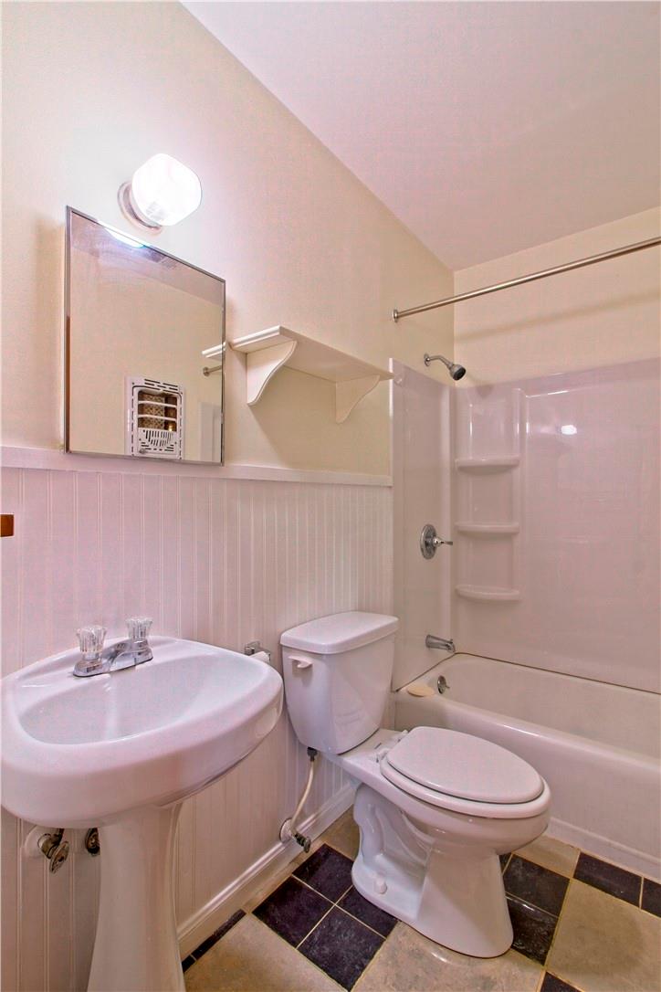 1253 S Austin Ave Property Photo 30