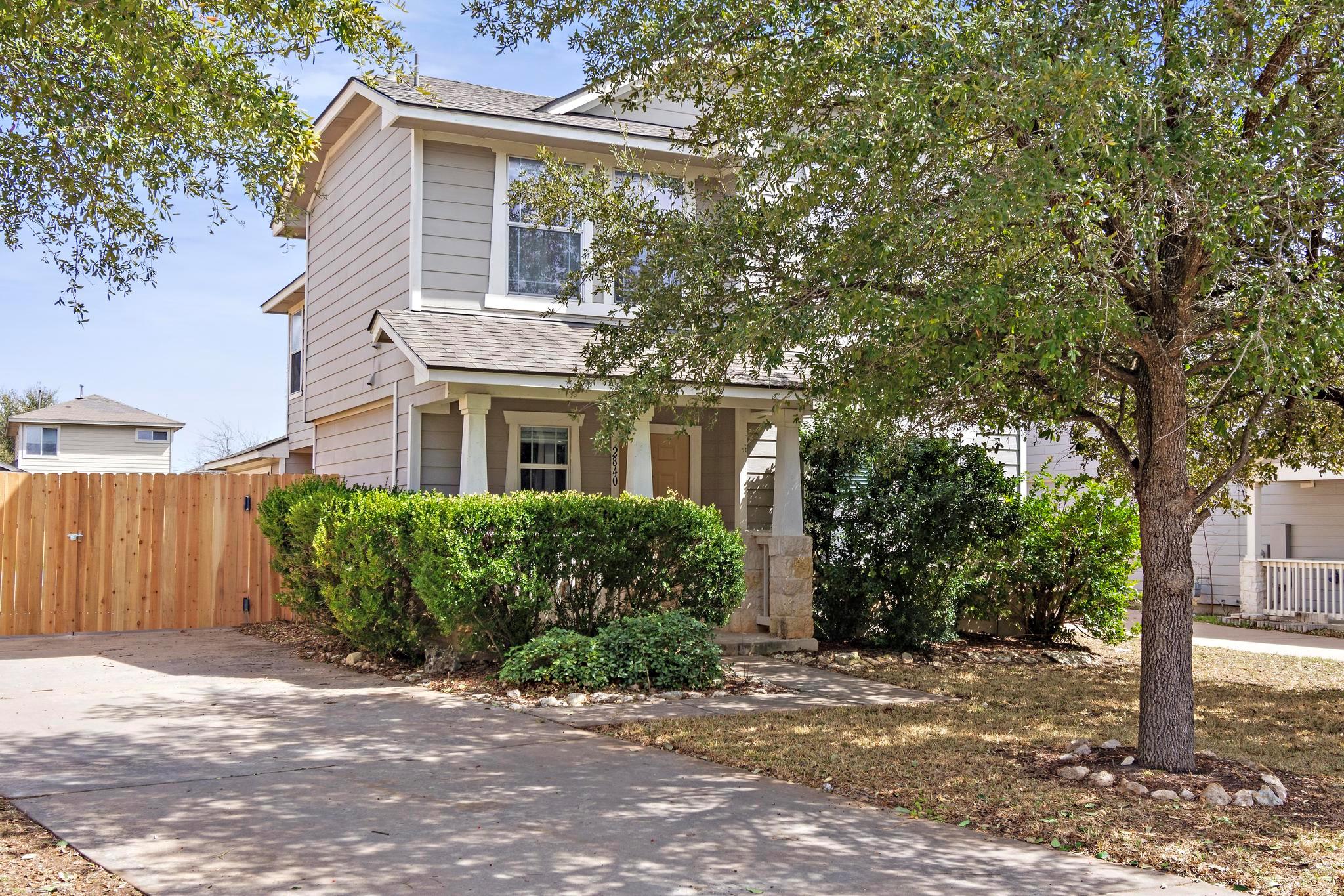 2840 Deerfern Ln Property Photo