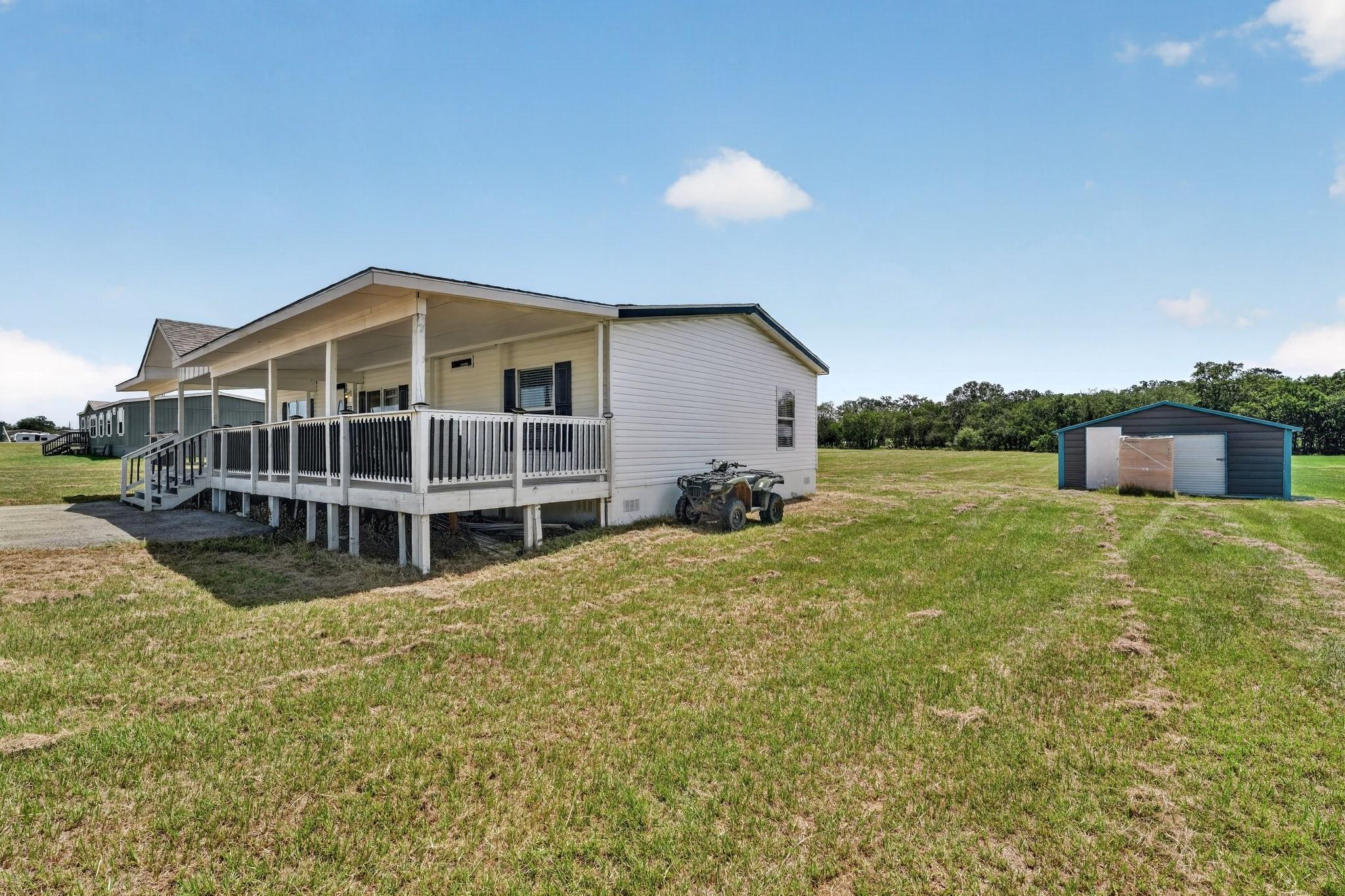 548 Casen St Property Photo 3