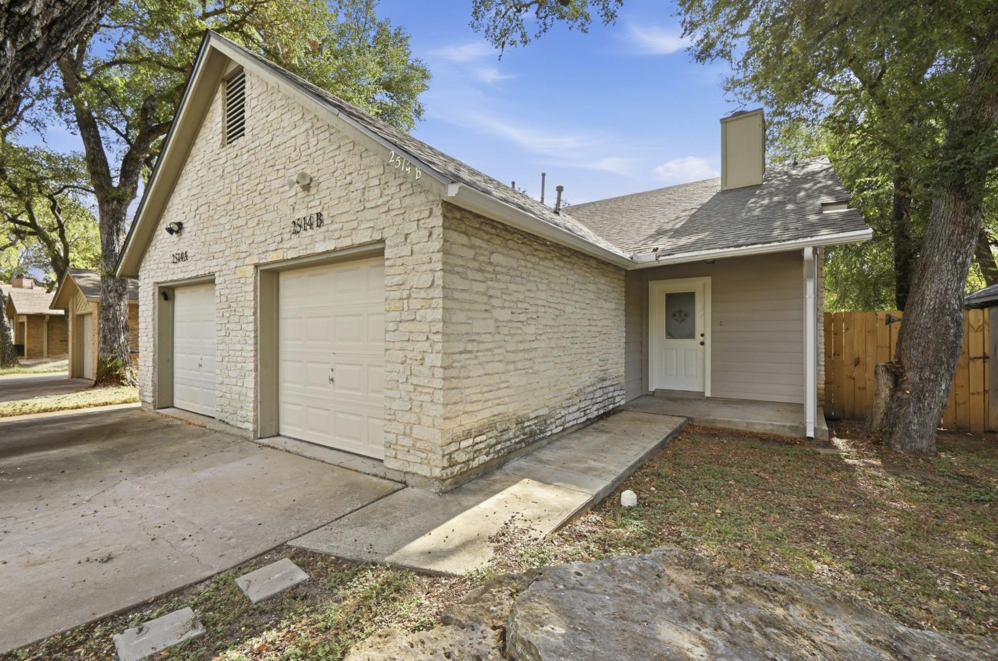2514 Howellwood Way #B Property Photo 1