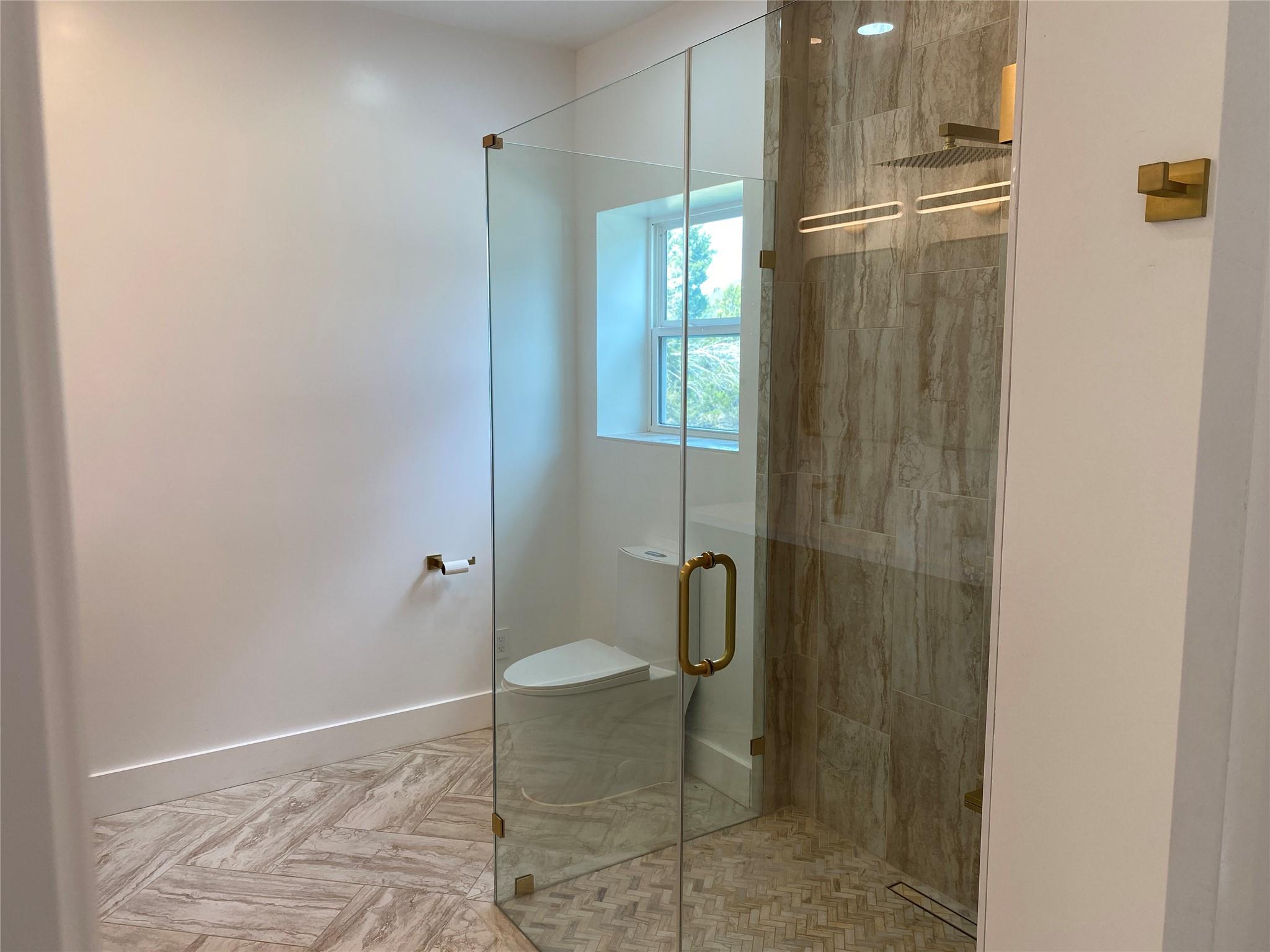 31 Heathrow Ln Property Photo 14