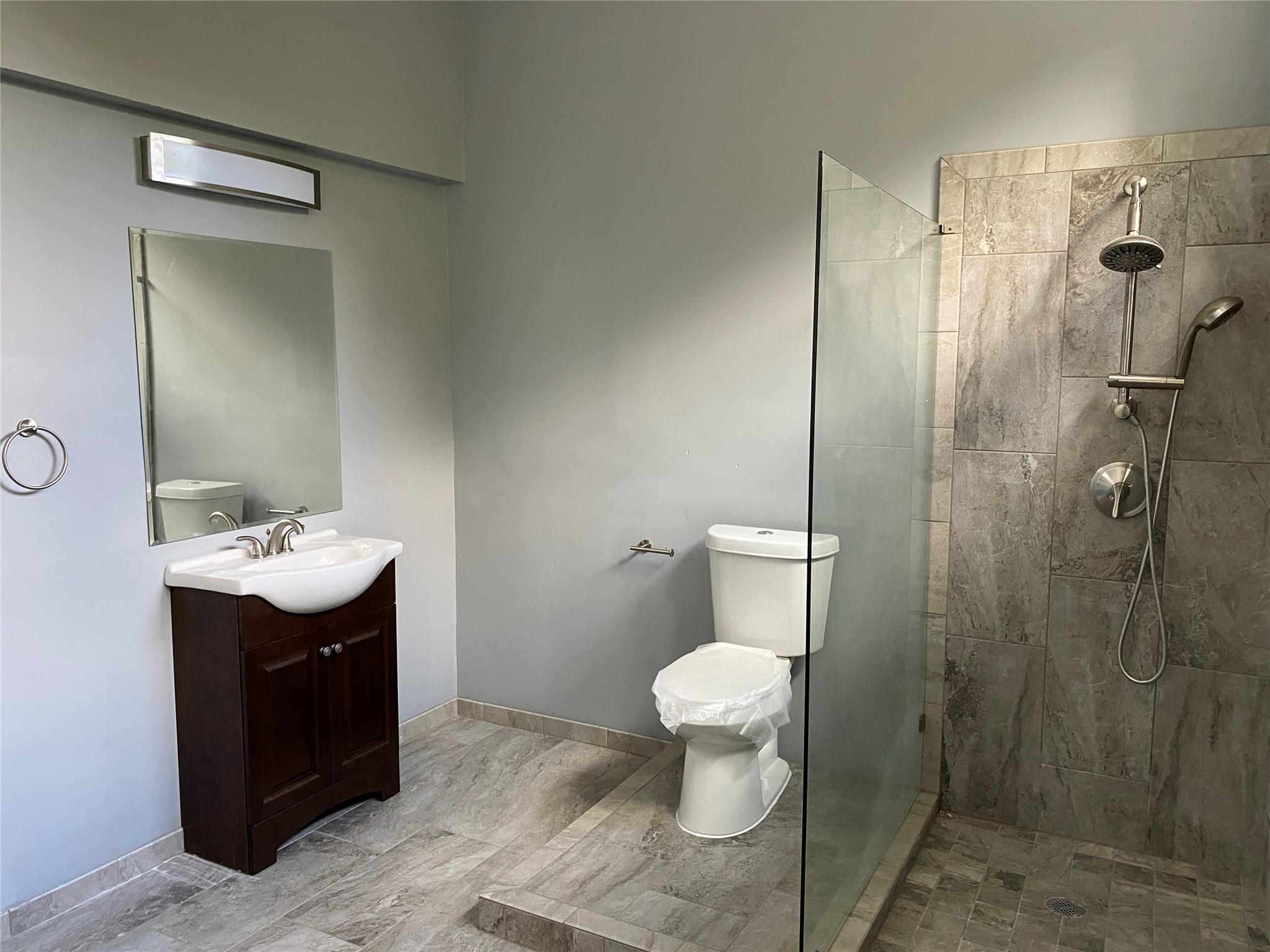 31 Heathrow Ln Property Photo 22