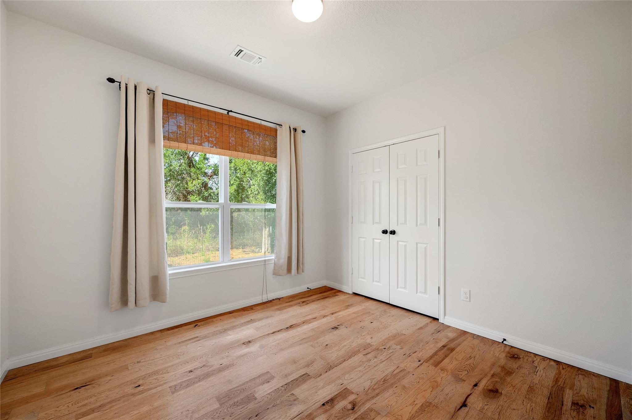 270 Haydon St Property Photo 12