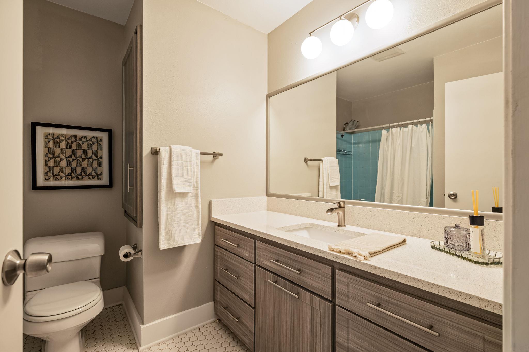 2708 Carnarvon Ln Property Photo 20