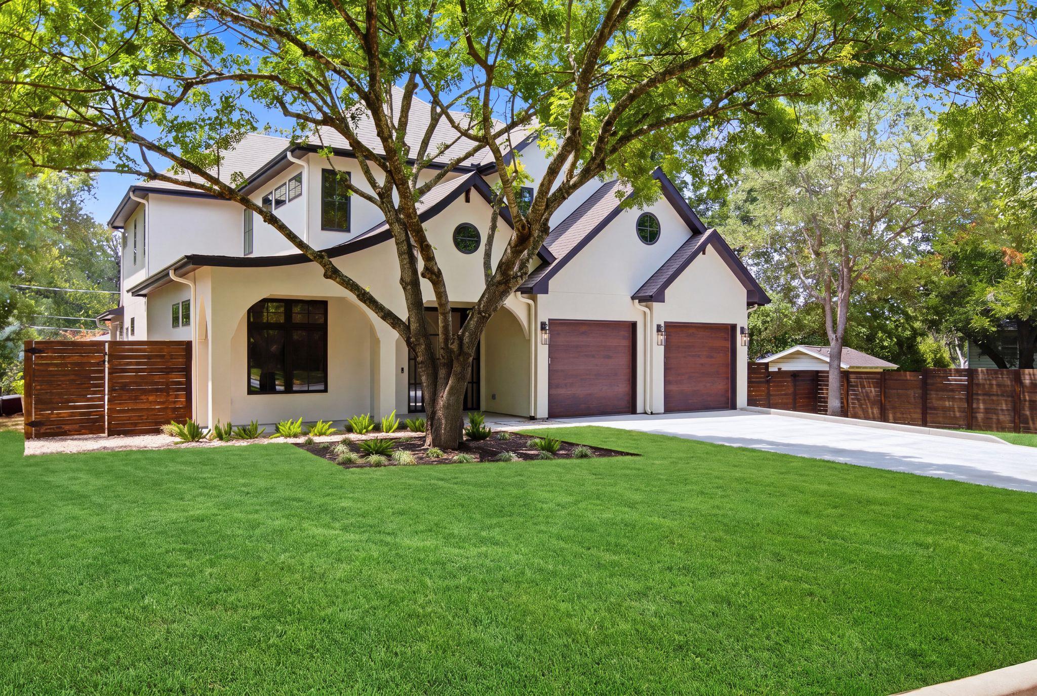 2707 White Horse Trl Property Photo 1
