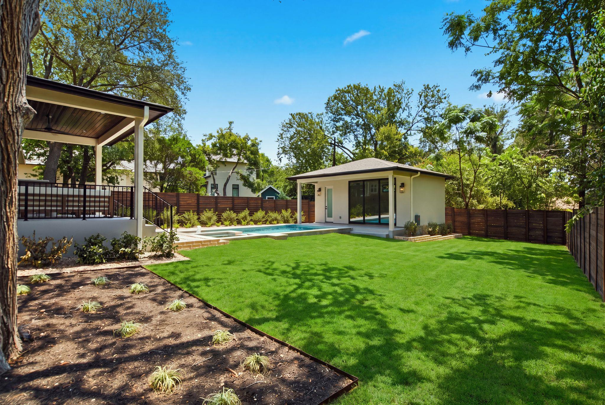 2707 White Horse Trl Property Photo 36