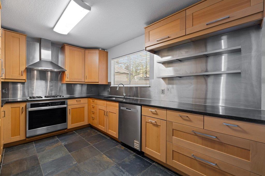 531 Tanner Trl Property Photo 3