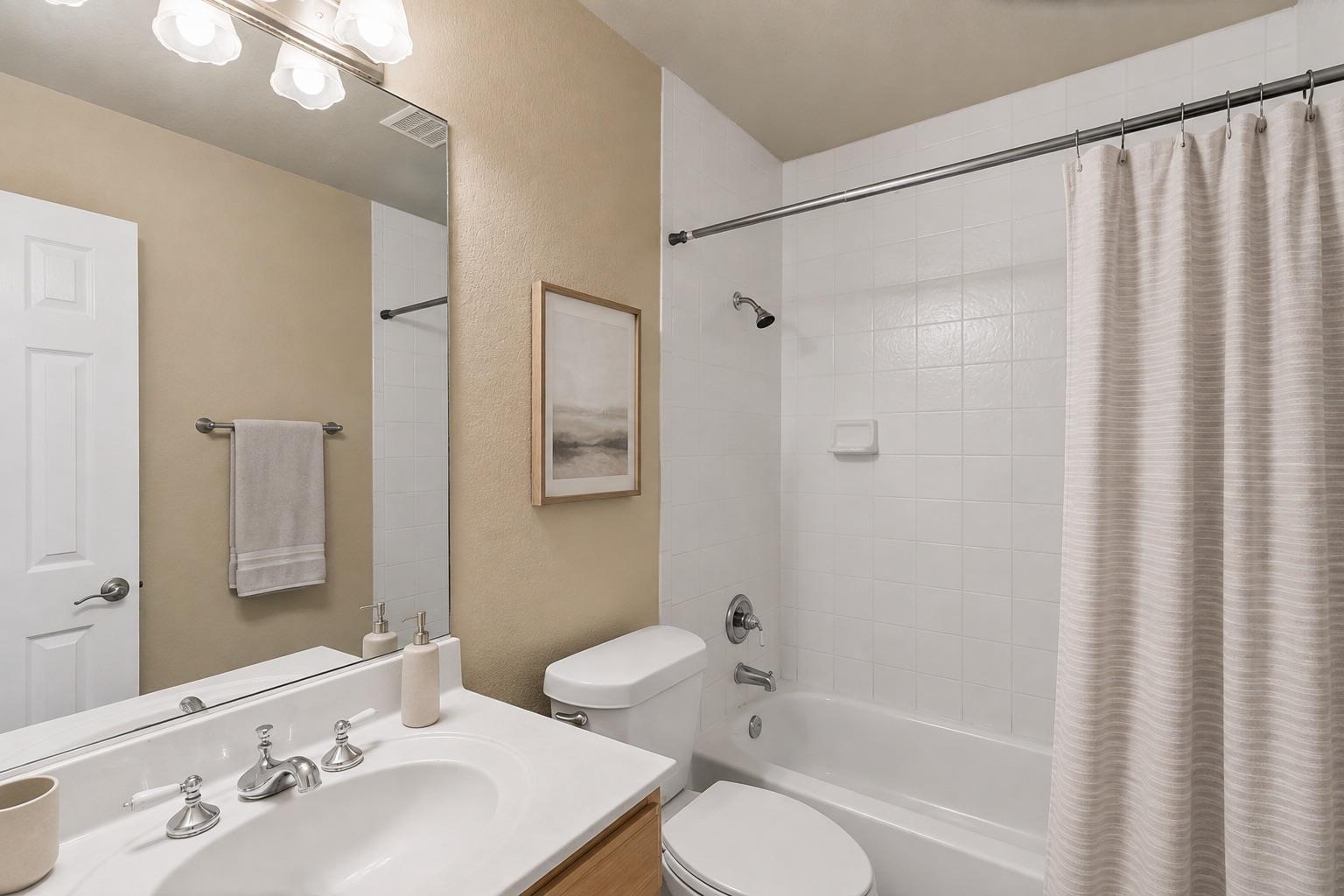 5603 Thunderbird St #b Property Photo 18