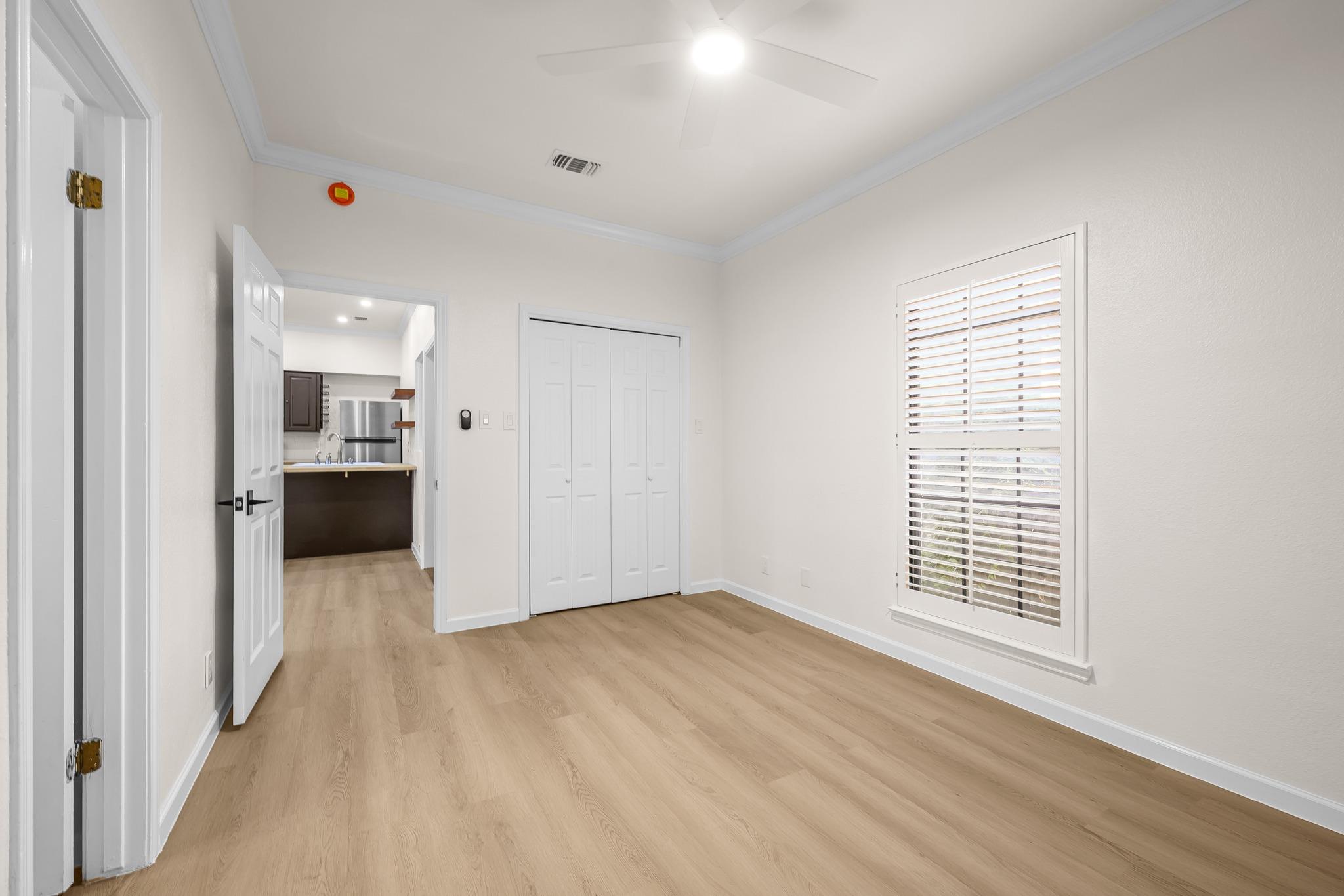 1307 Kinney Ave Property Photo 16